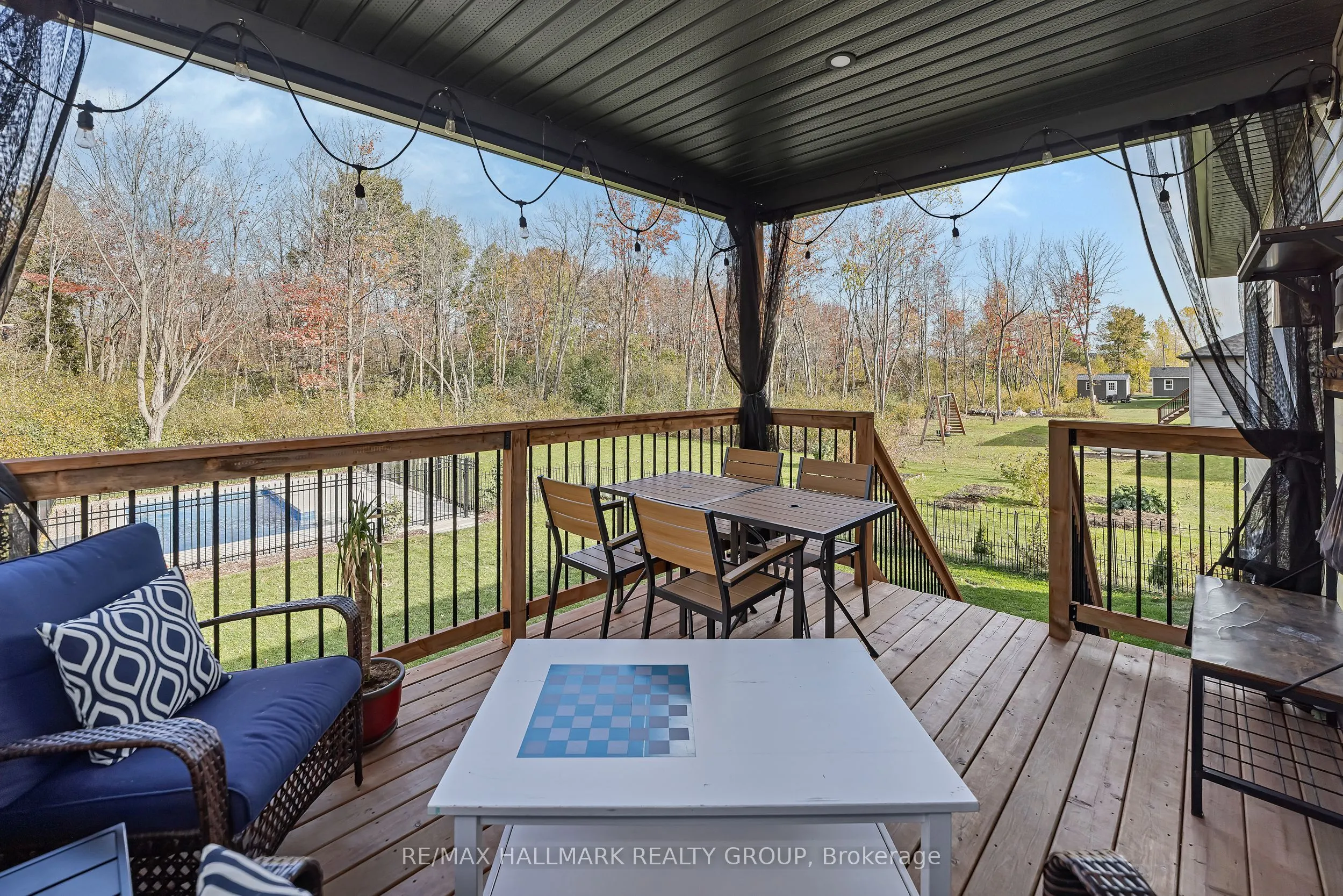1350 Country Lane