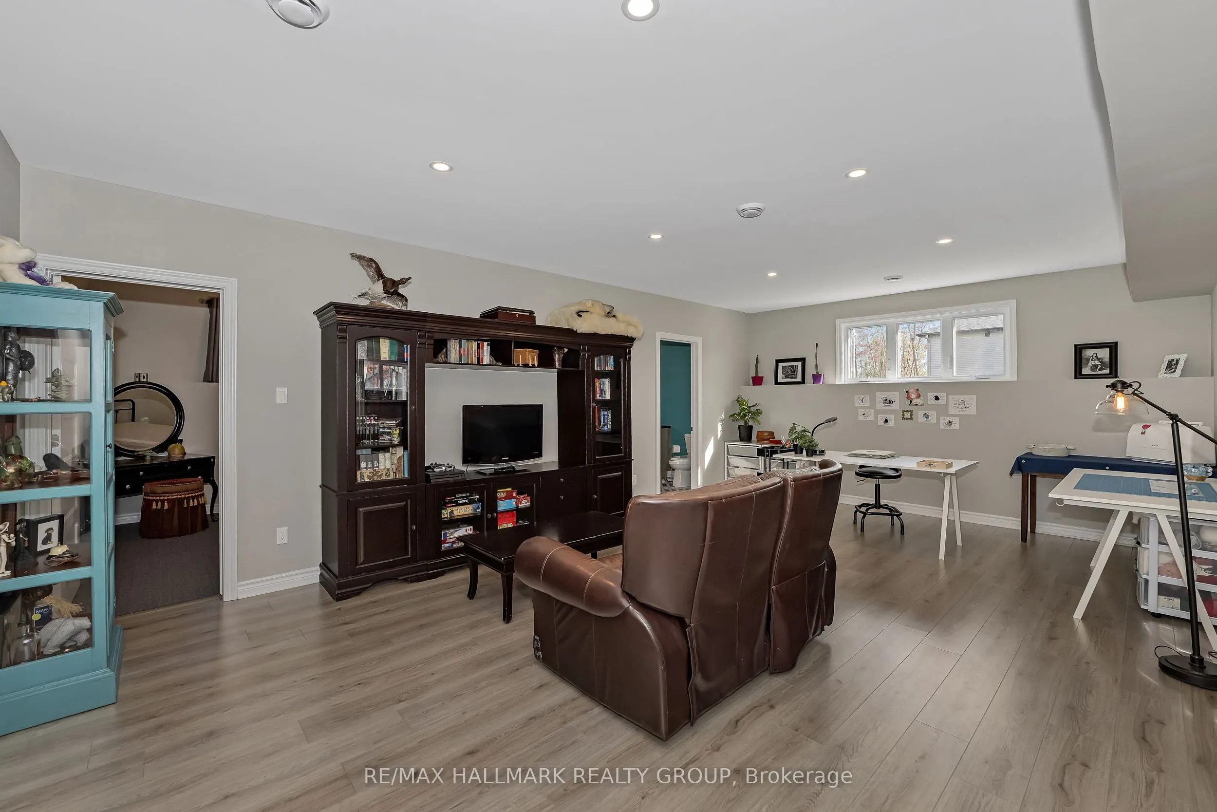 1350 Country Lane
