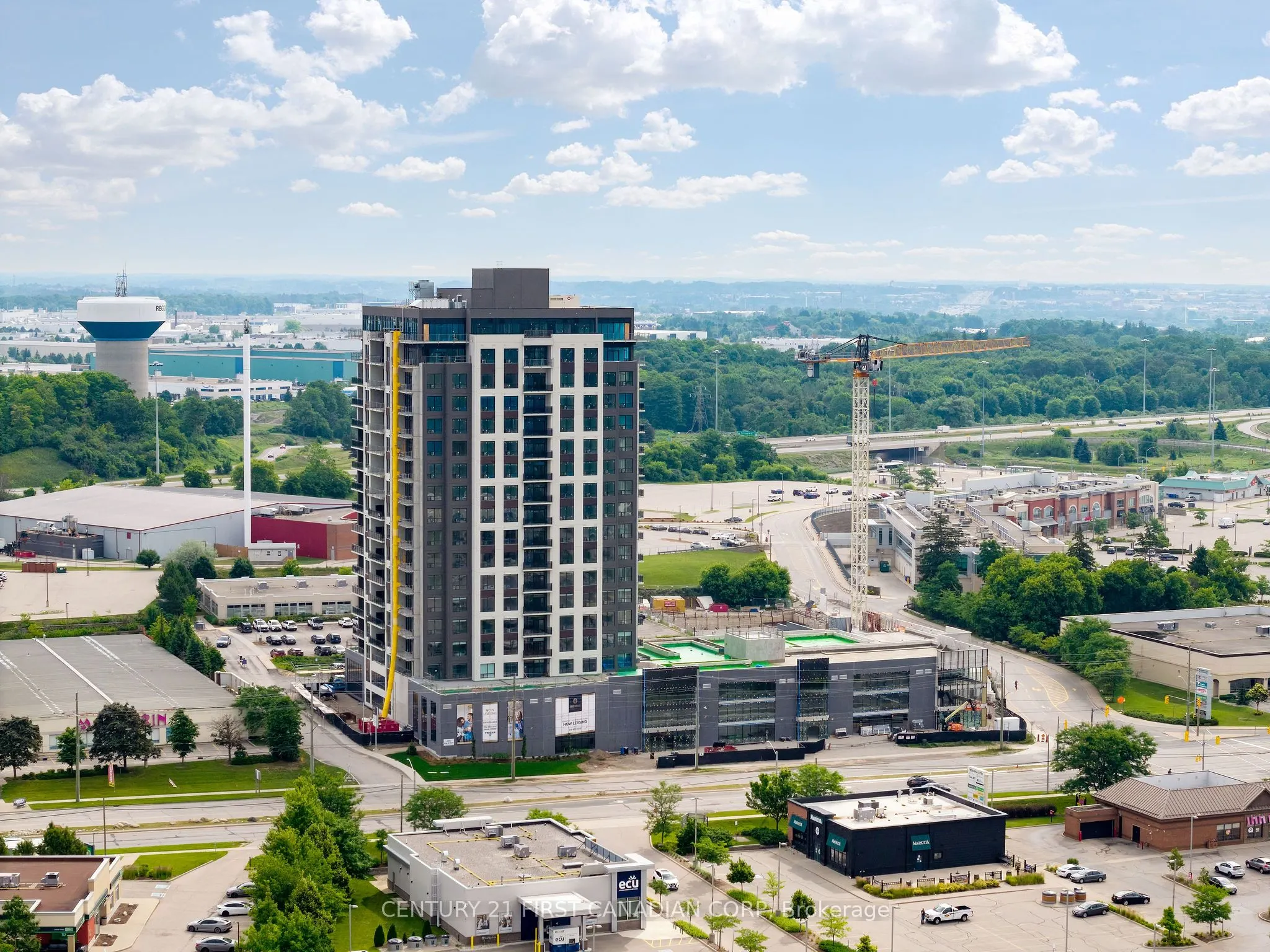 4286 King Street, #903