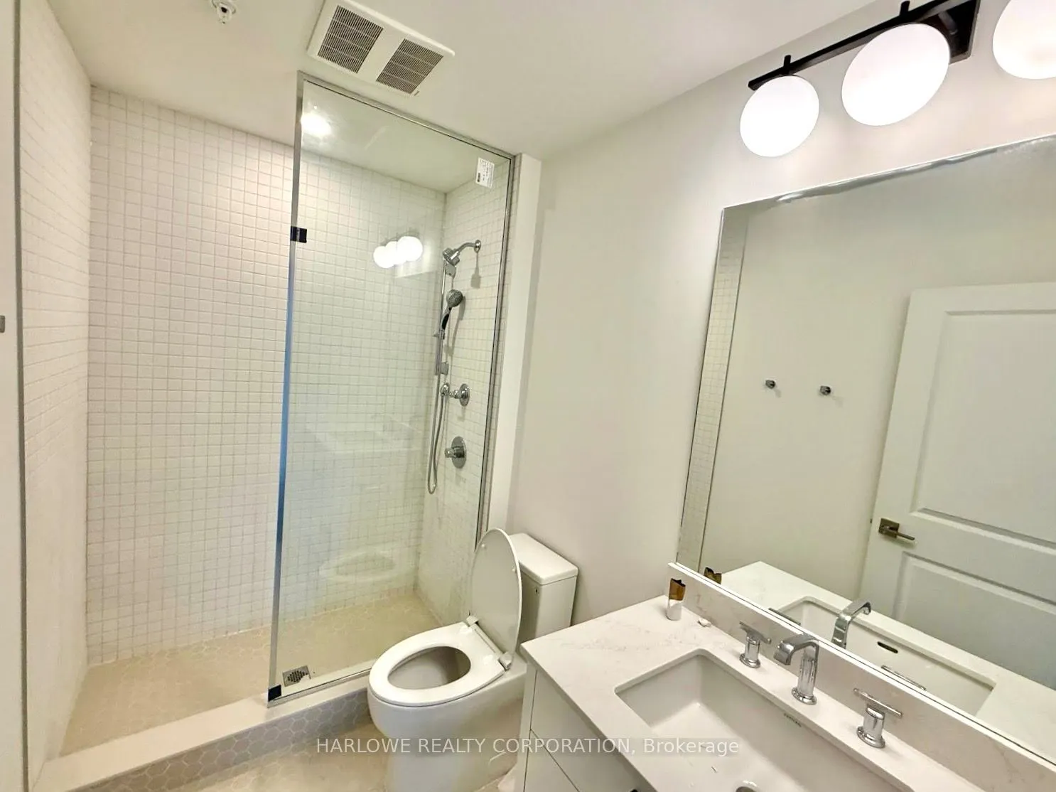 206 King Street W, #708