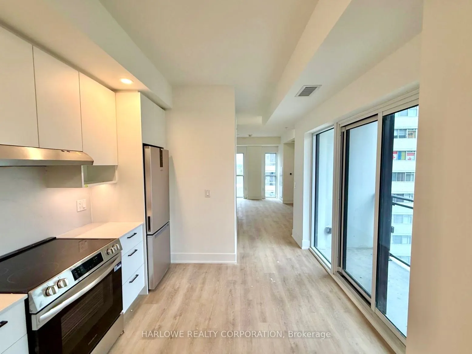 206 King Street W, #708