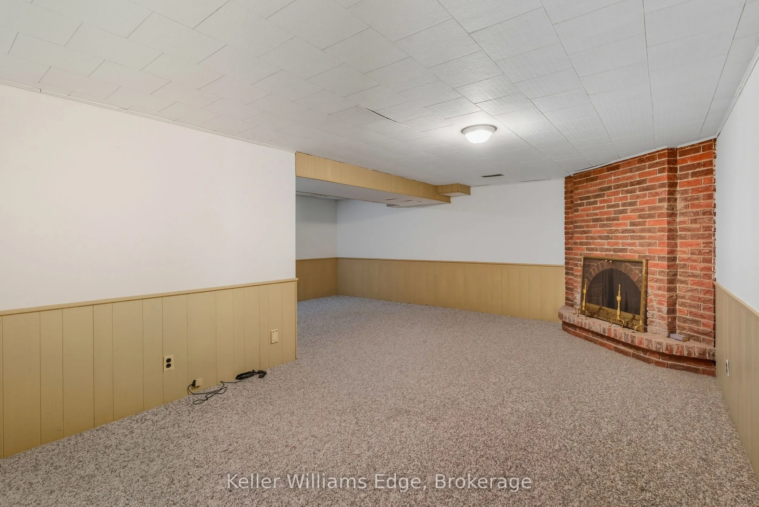 28 Underhill Crescent, #19