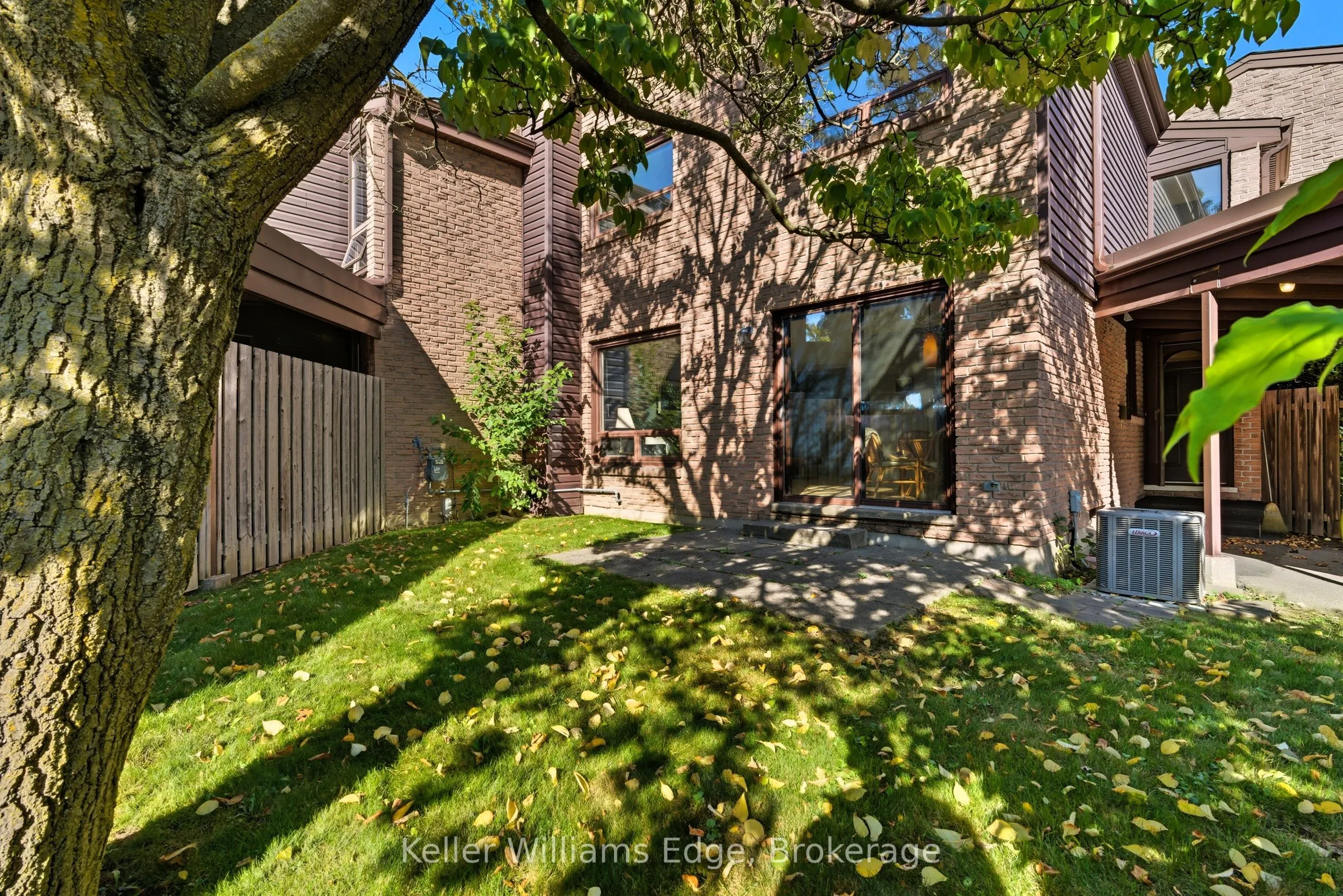 28 Underhill Crescent, #19