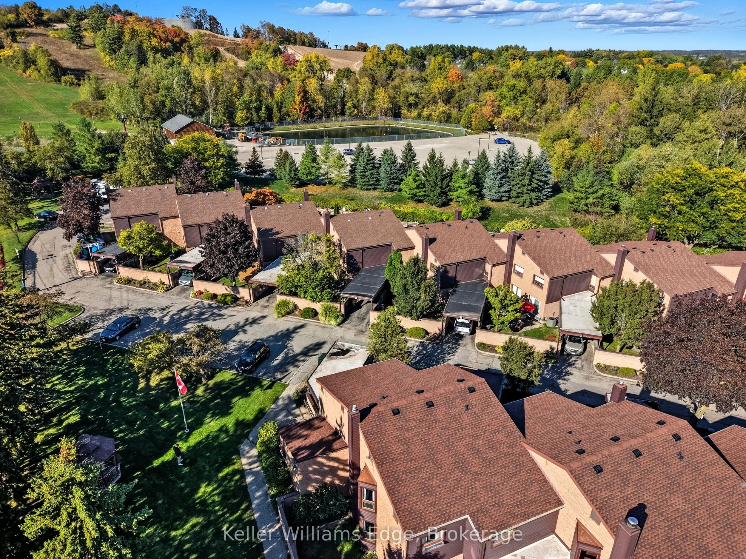 28 Underhill Crescent, #19