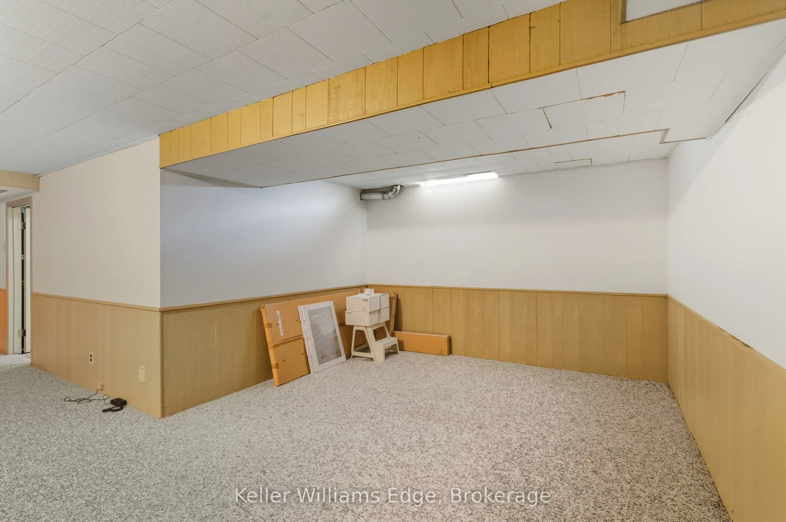 28 Underhill Crescent, #19