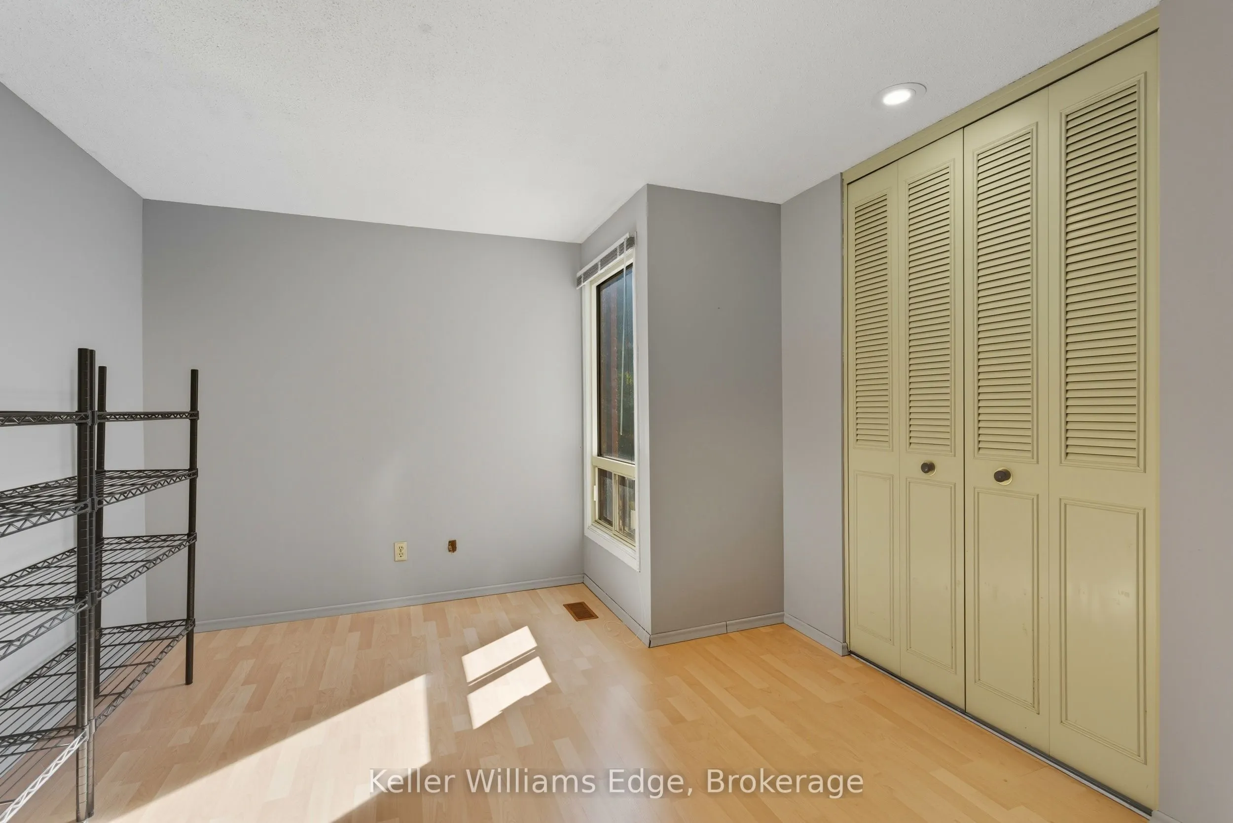 28 Underhill Crescent, #19