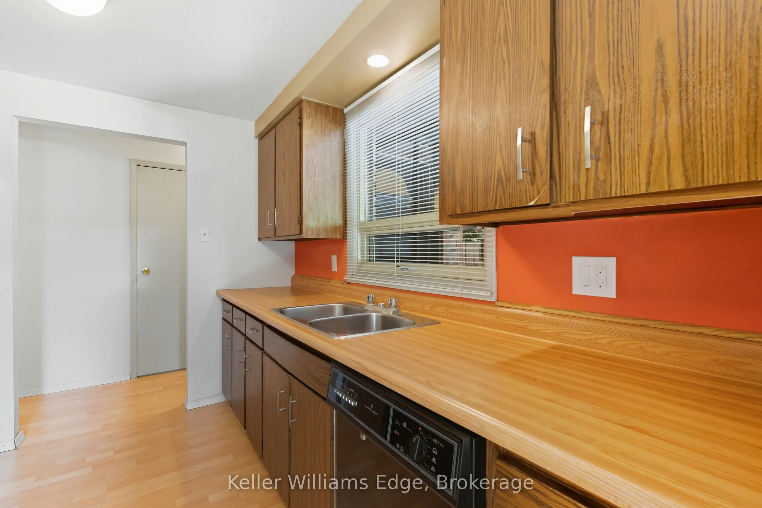 28 Underhill Crescent, #19