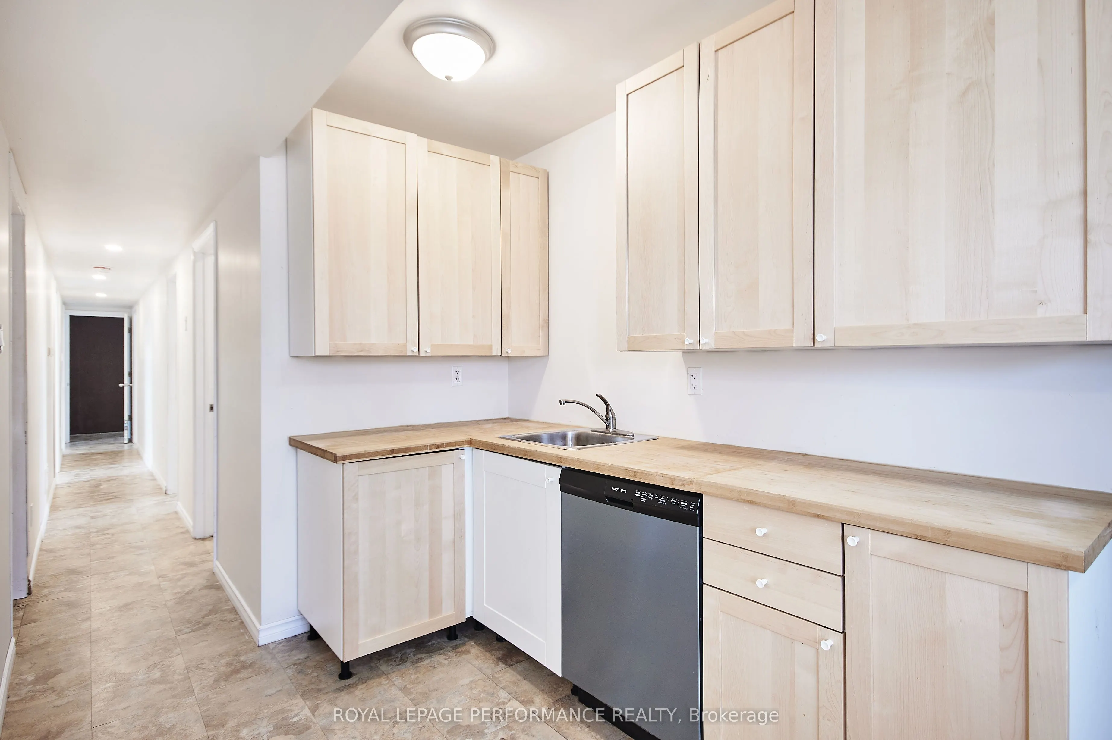 26 Aylmer Avenue