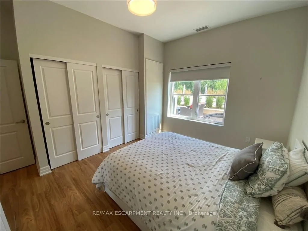 36 SISTER VARGA Terrace, #006