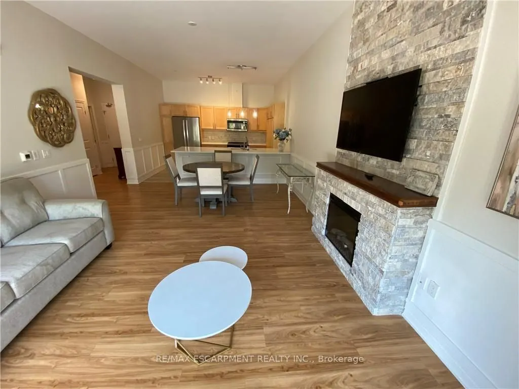 36 SISTER VARGA Terrace, #006