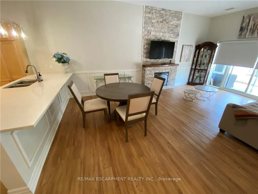 36 SISTER VARGA Terrace, #006
