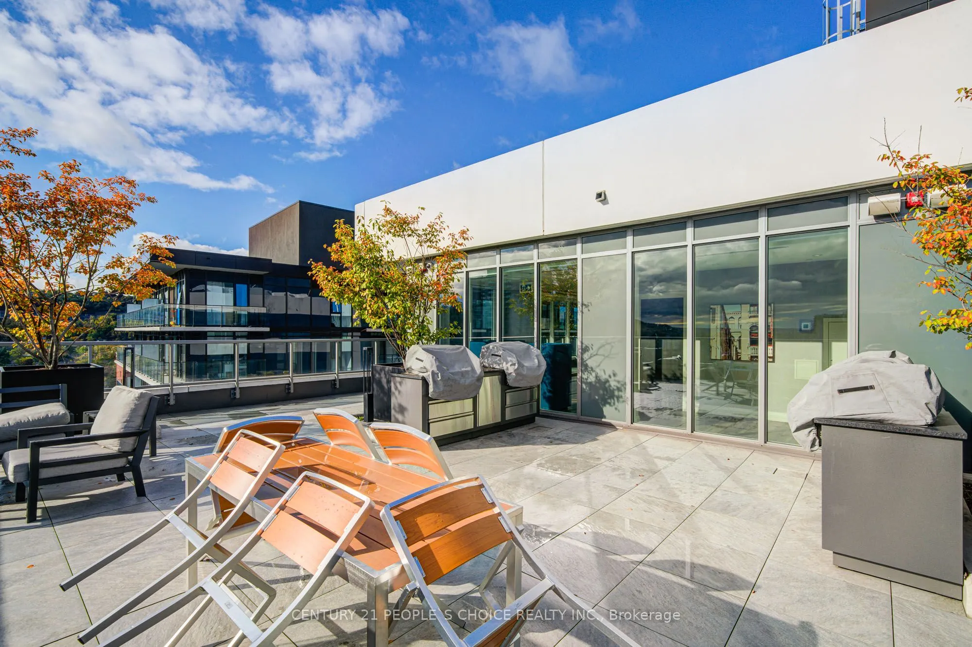 212 King William Street, #401