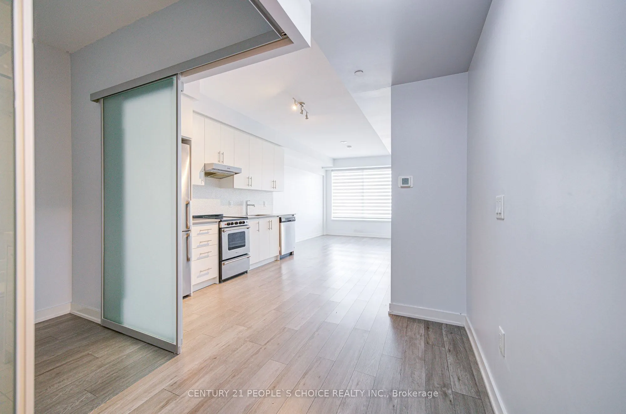 212 King William Street, #401