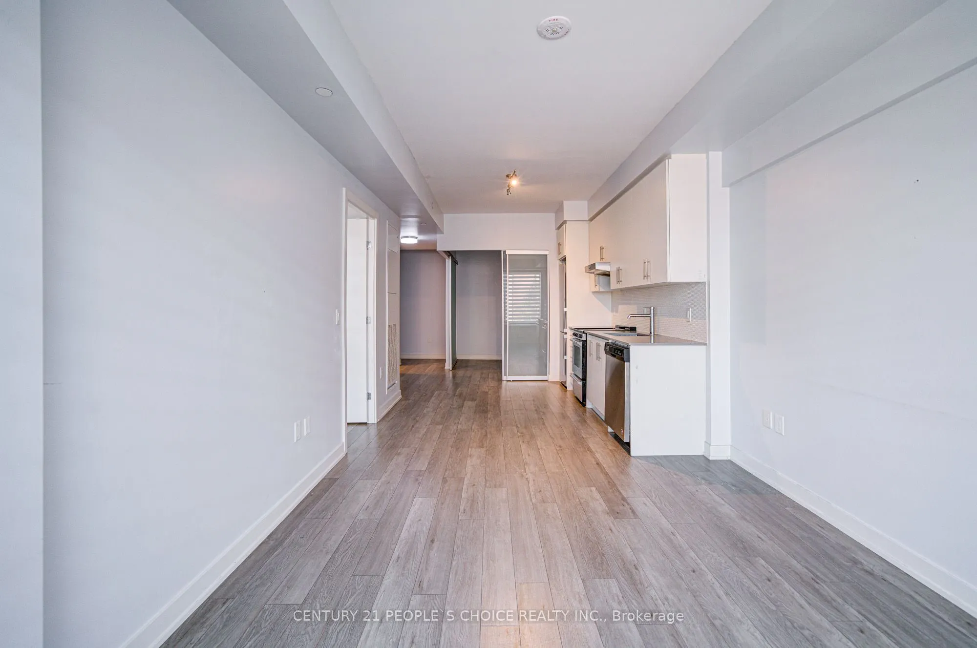 212 King William Street, #401