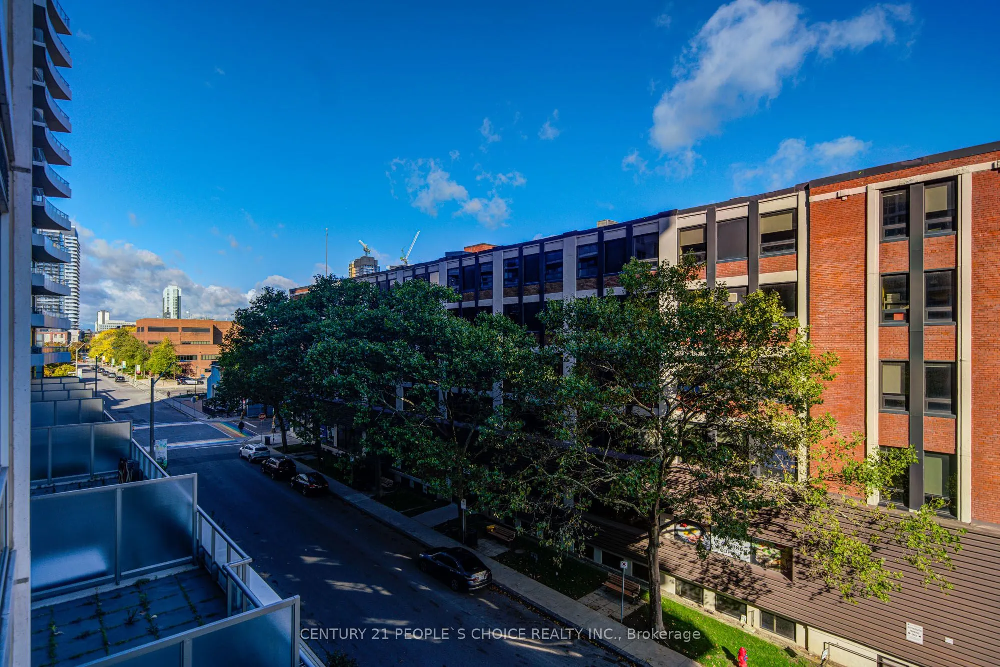212 King William Street, #401