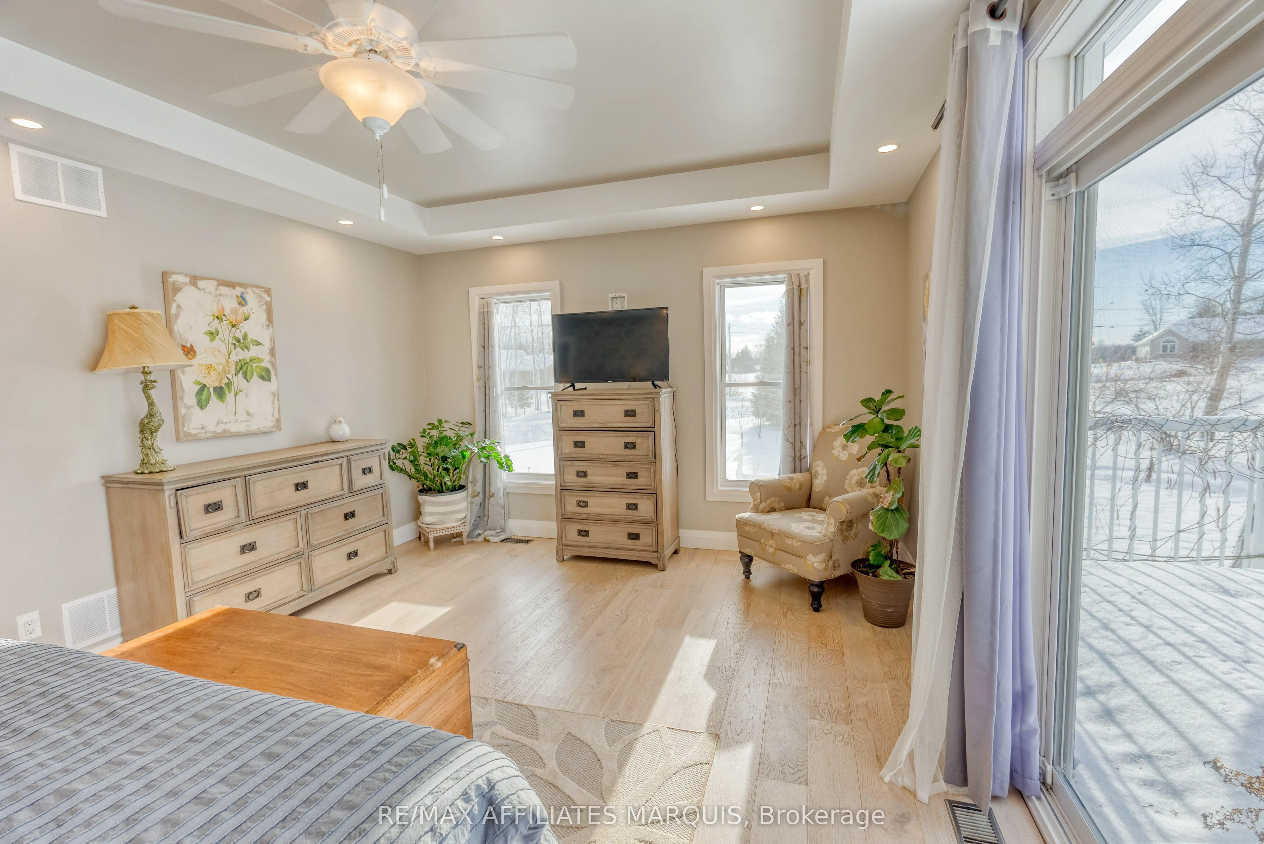 23 TUDOR Circle