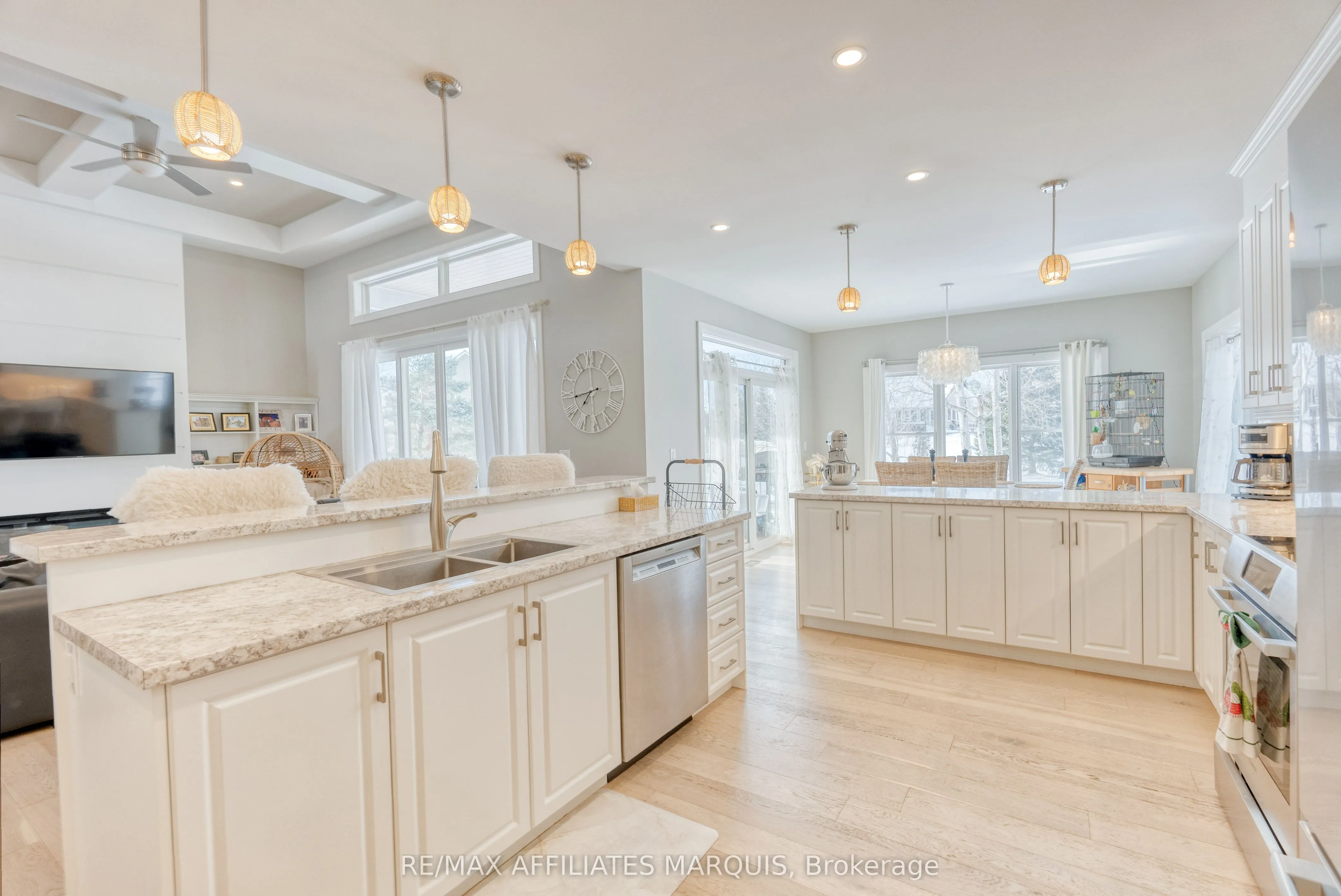 23 TUDOR Circle