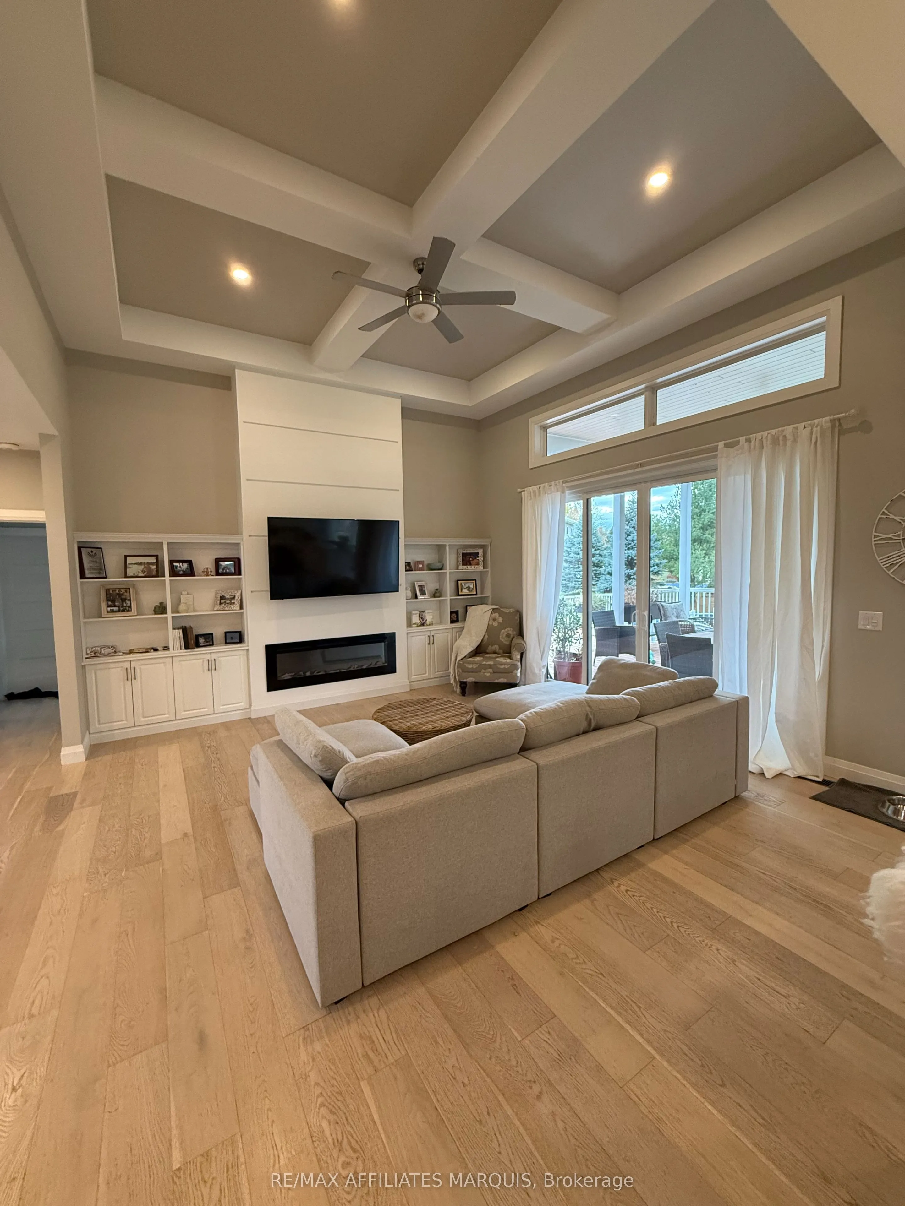 23 TUDOR Circle