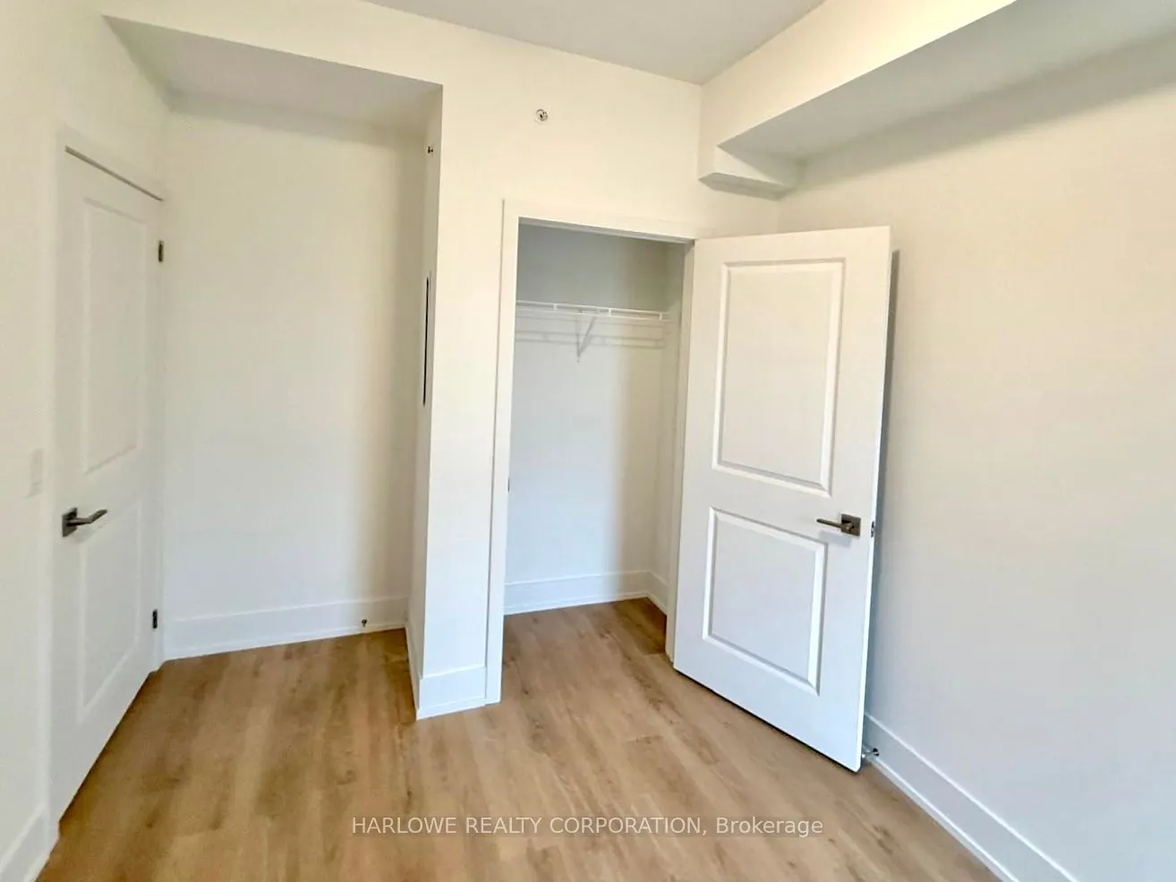 206 King Street W, #607