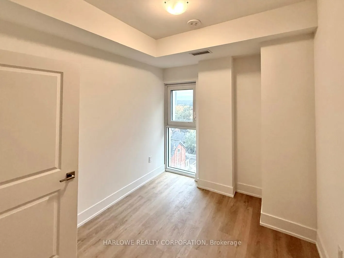 206 King Street W, #607