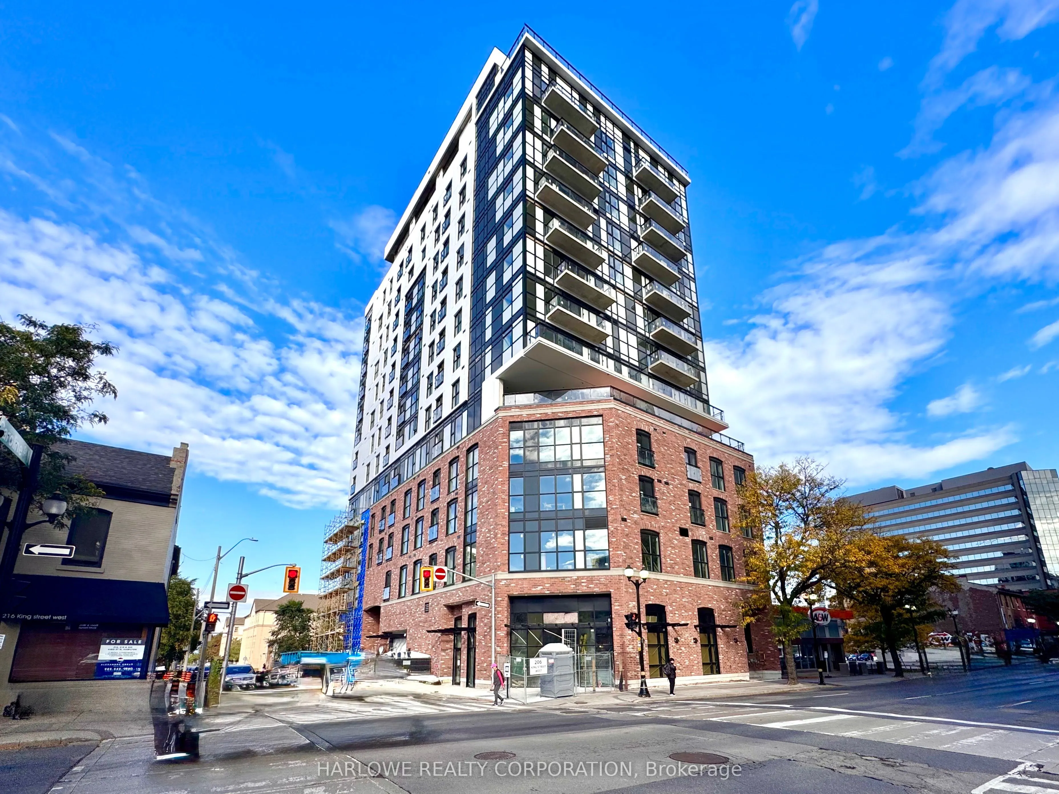 206 King Street W, #607