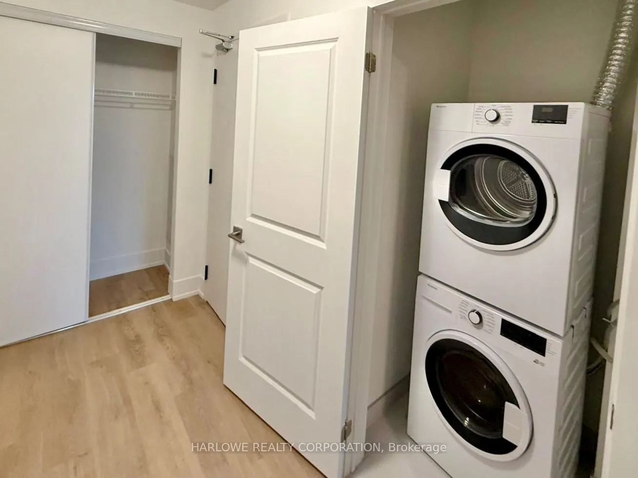 206 King Street W, #607