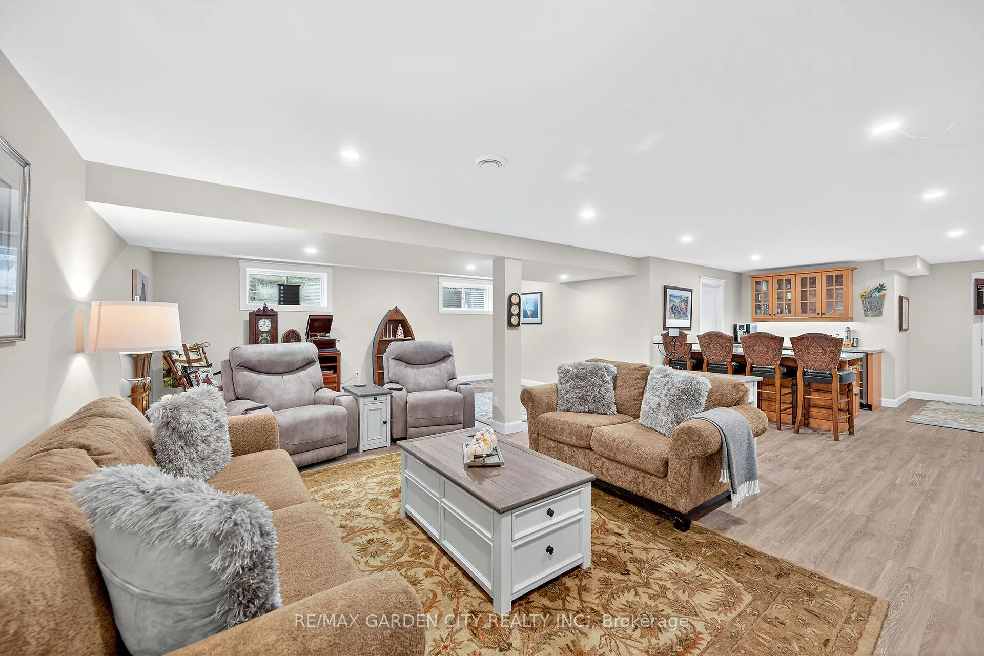 8 Bacon Lane