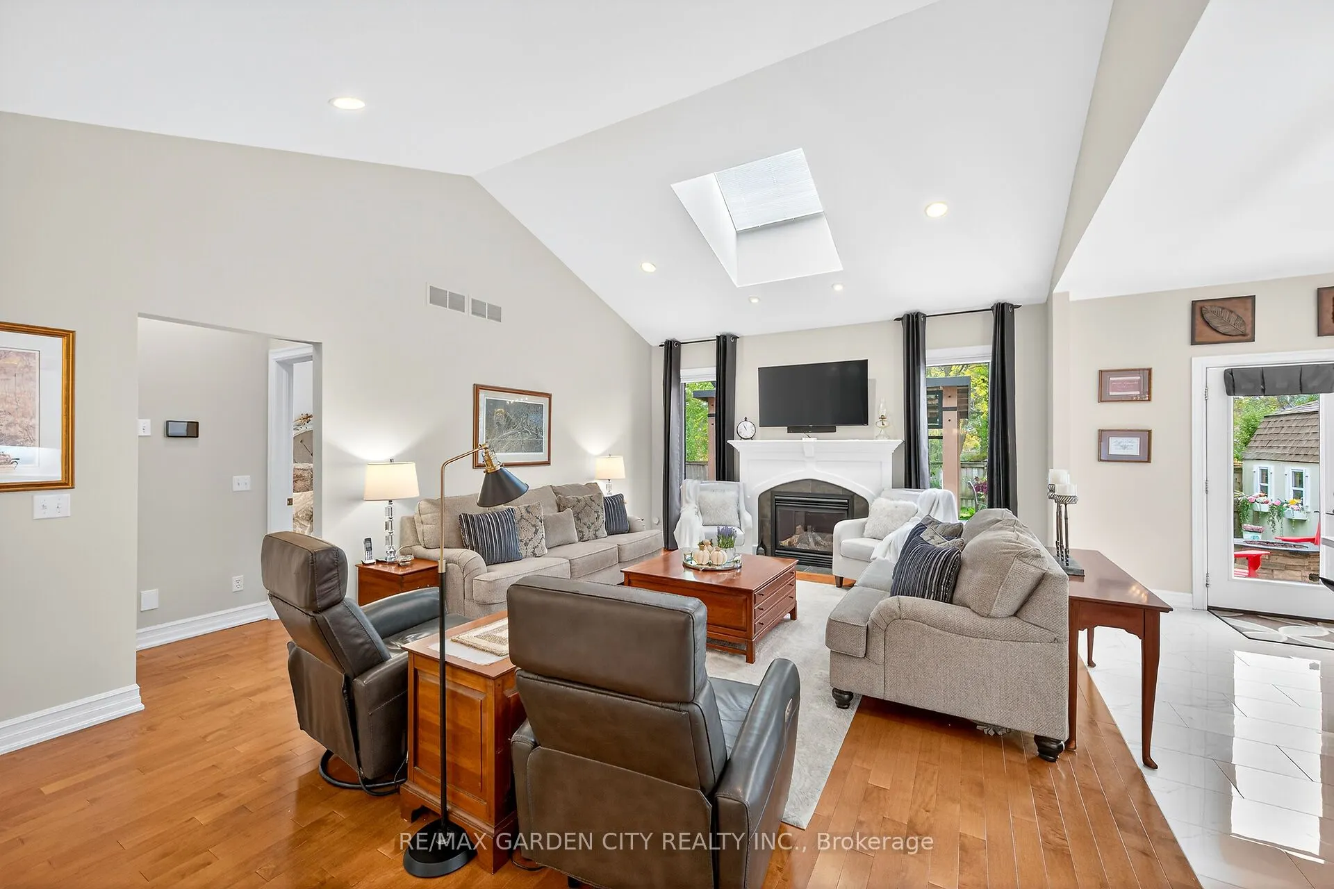 8 Bacon Lane