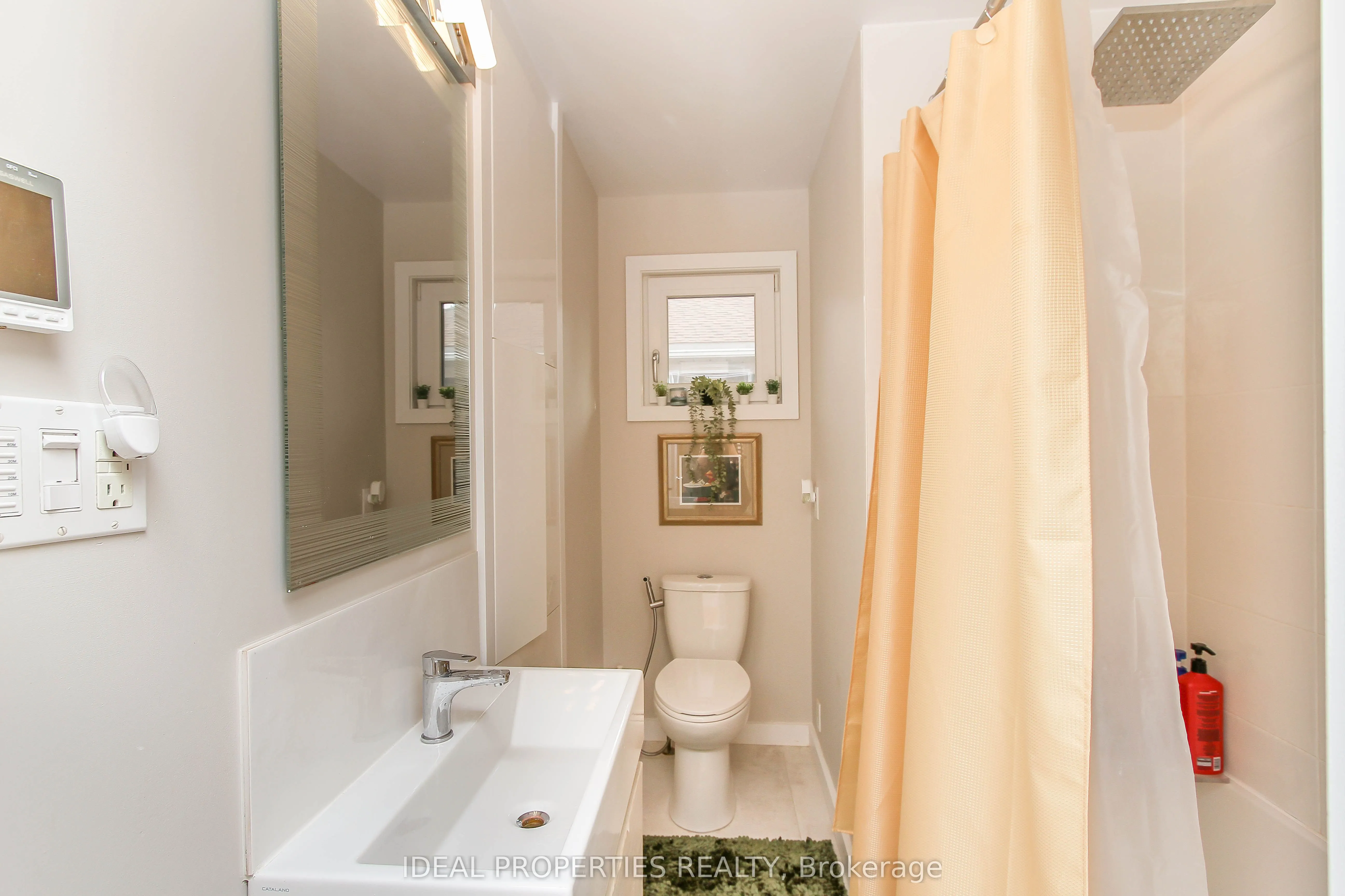 2034 Saunderson Drive, #A