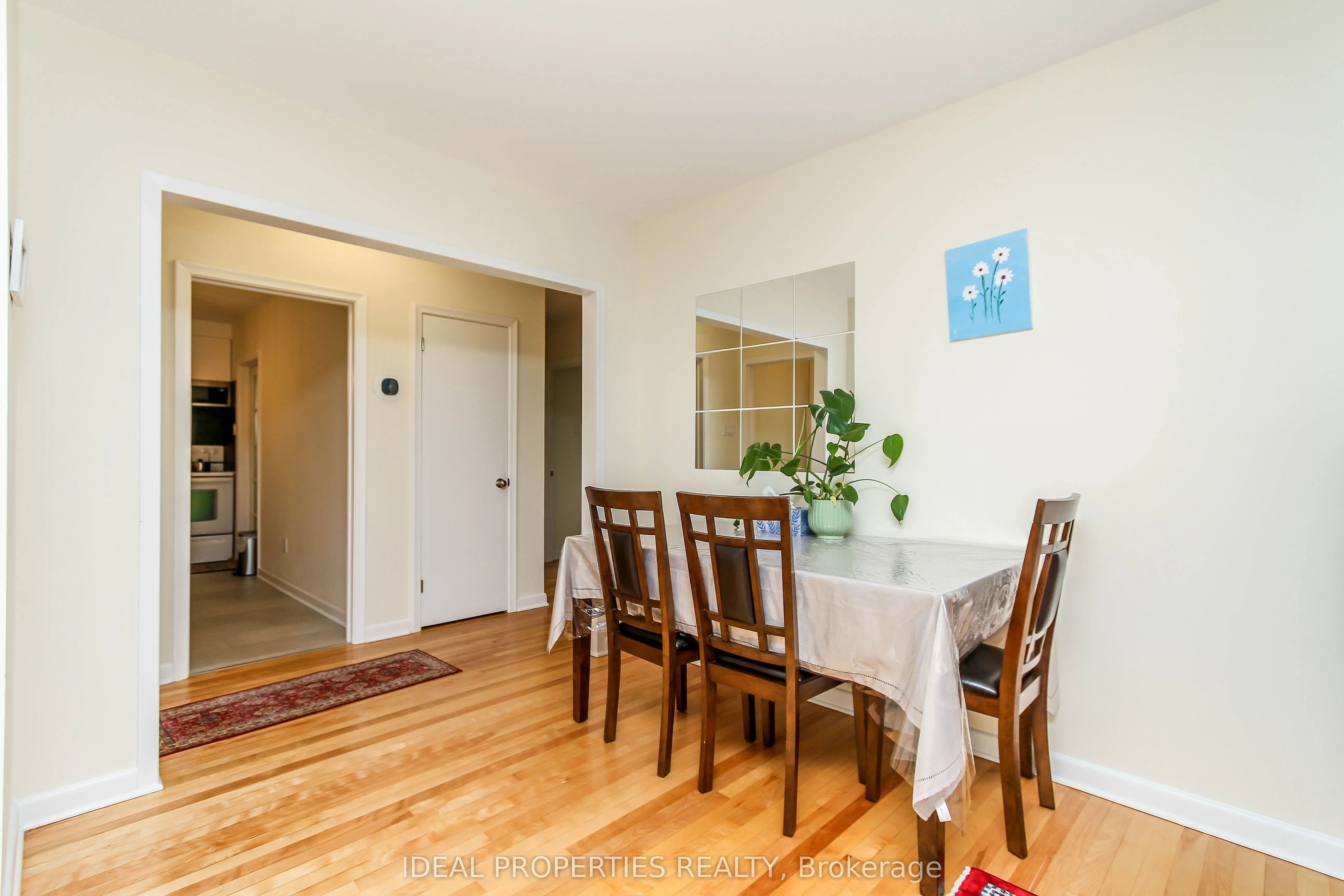 2034 Saunderson Drive, #A