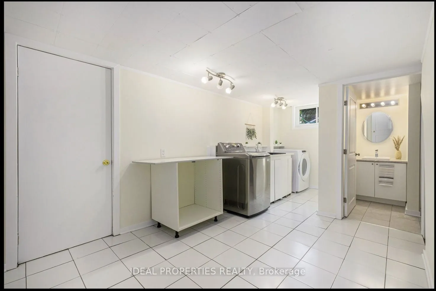 2034 Saunderson Drive, #A