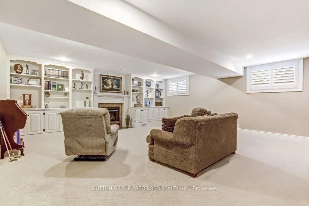 124 North Centre Road, #23
