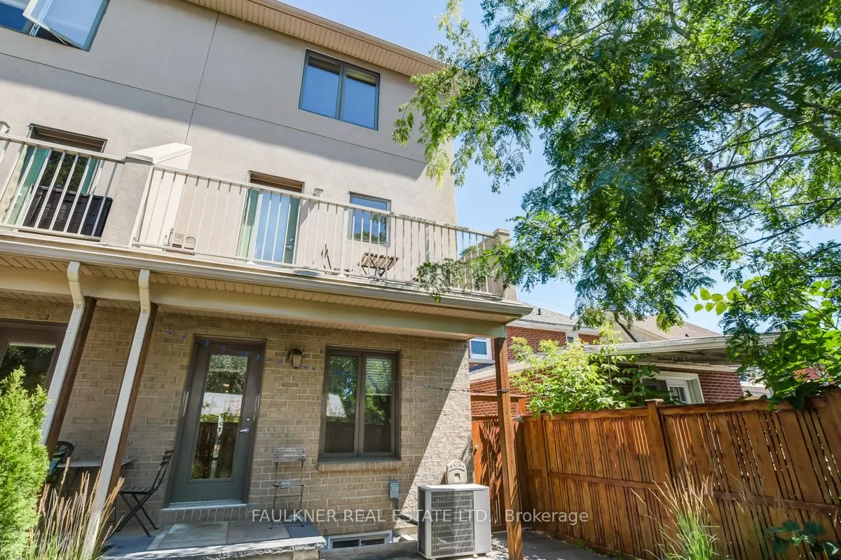 32 Leonard Avenue