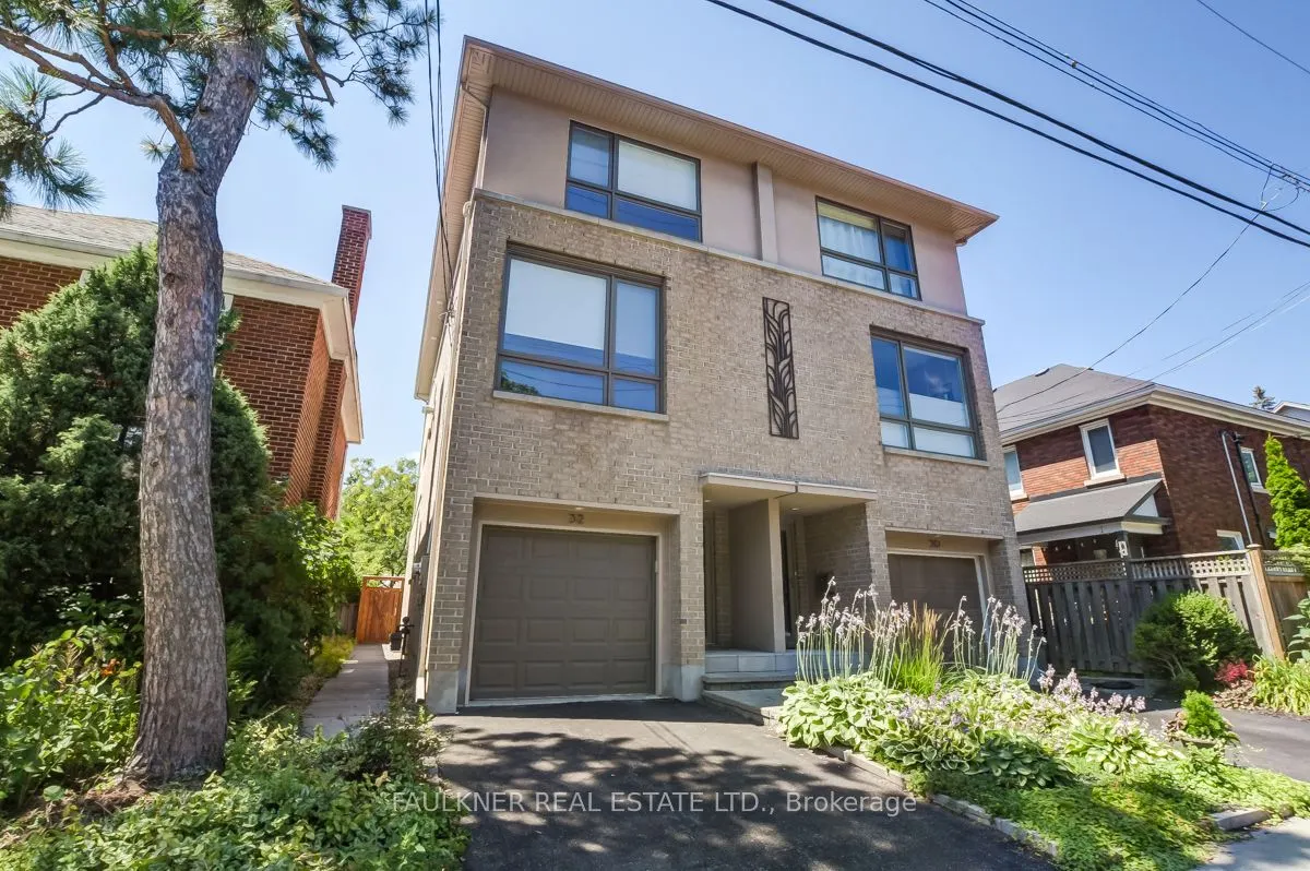 32 Leonard Avenue