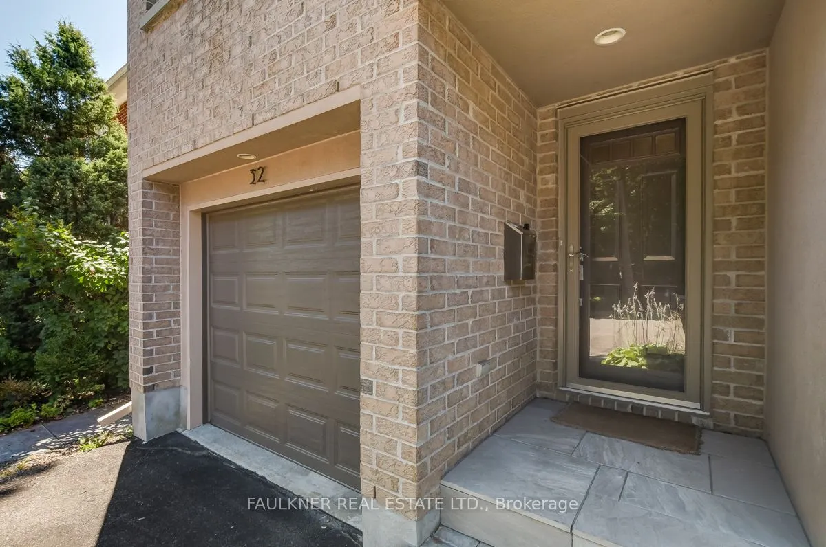 32 Leonard Avenue