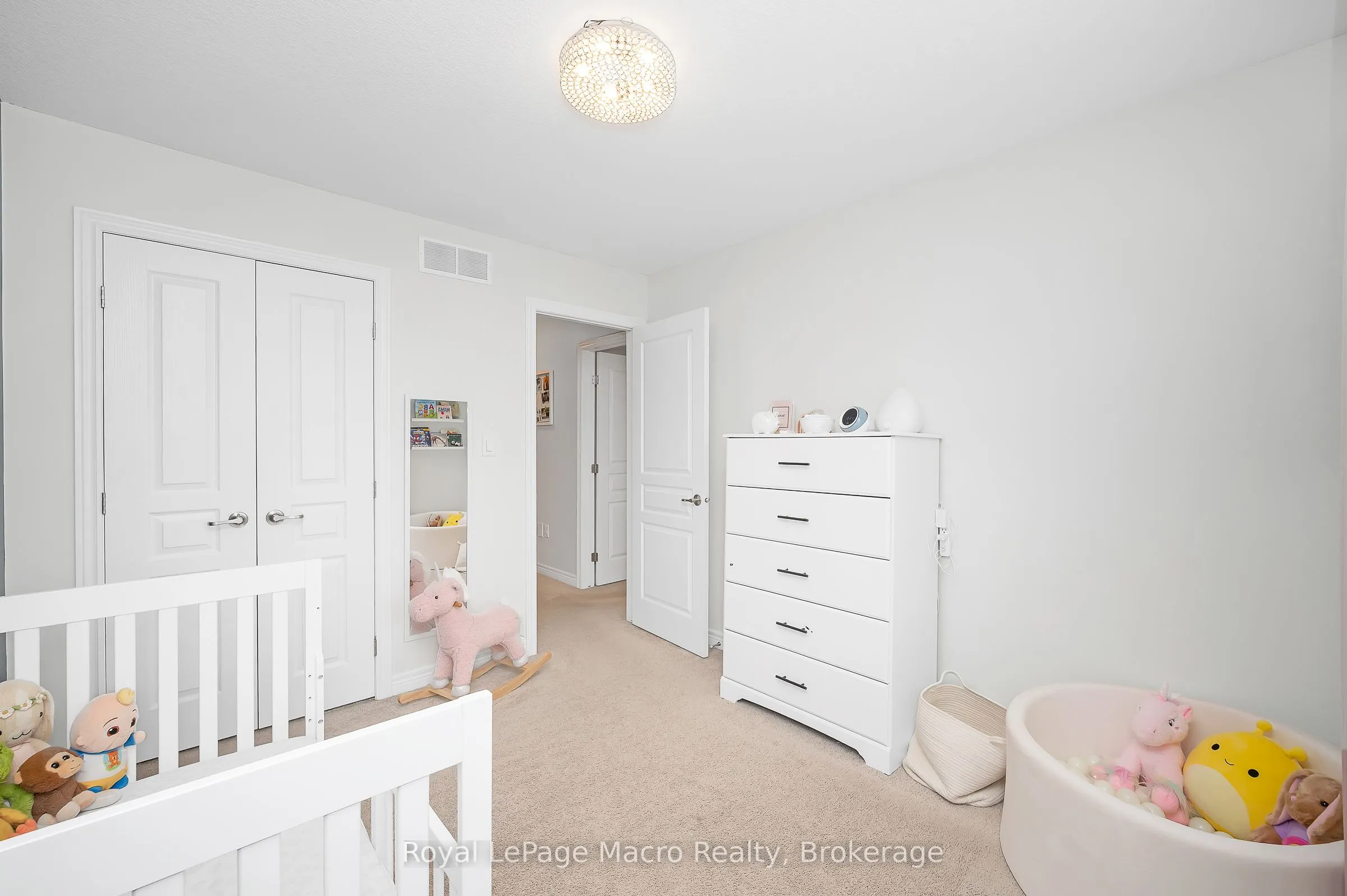 69 Escarpment Drive