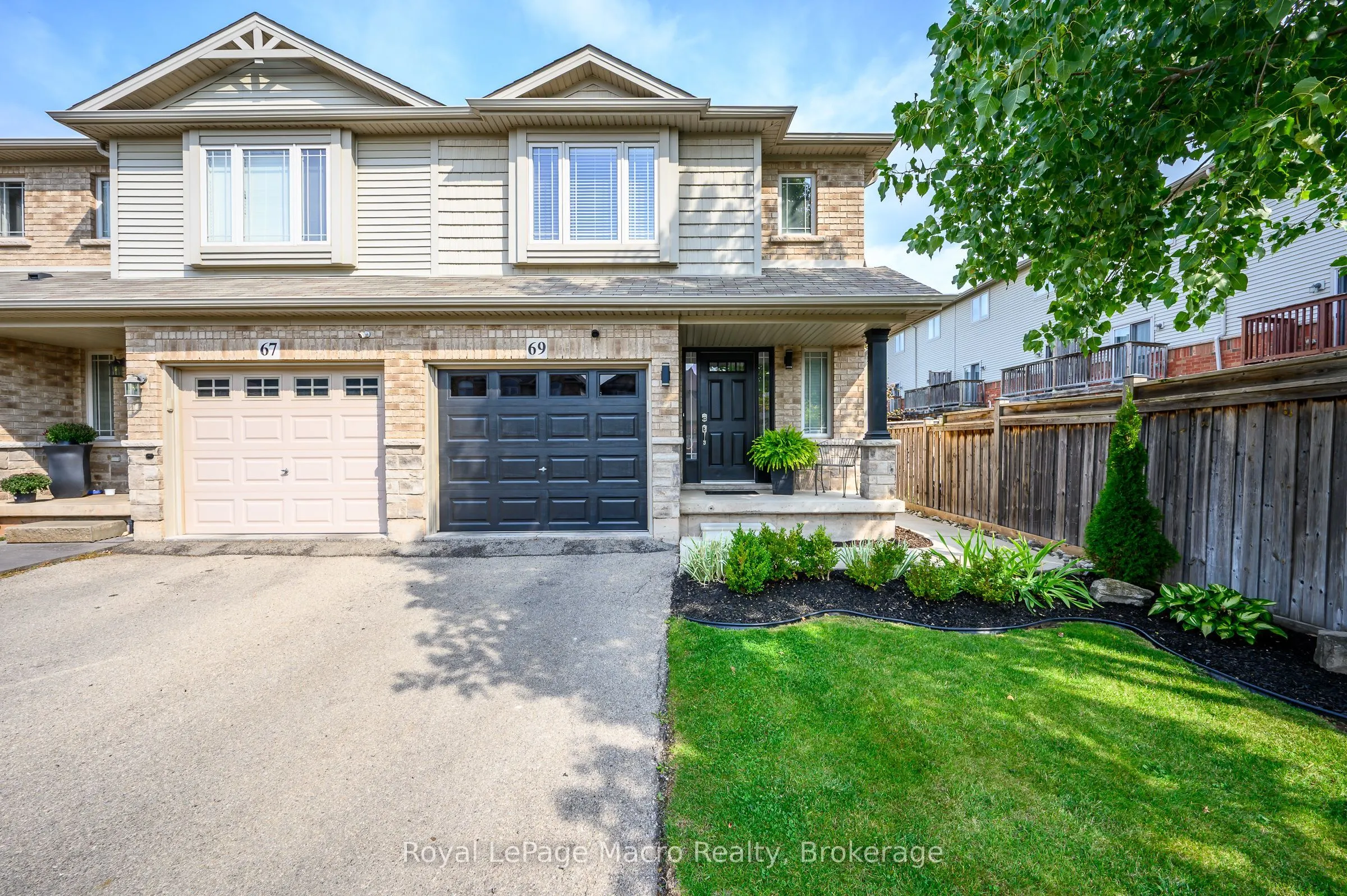 69 Escarpment Drive