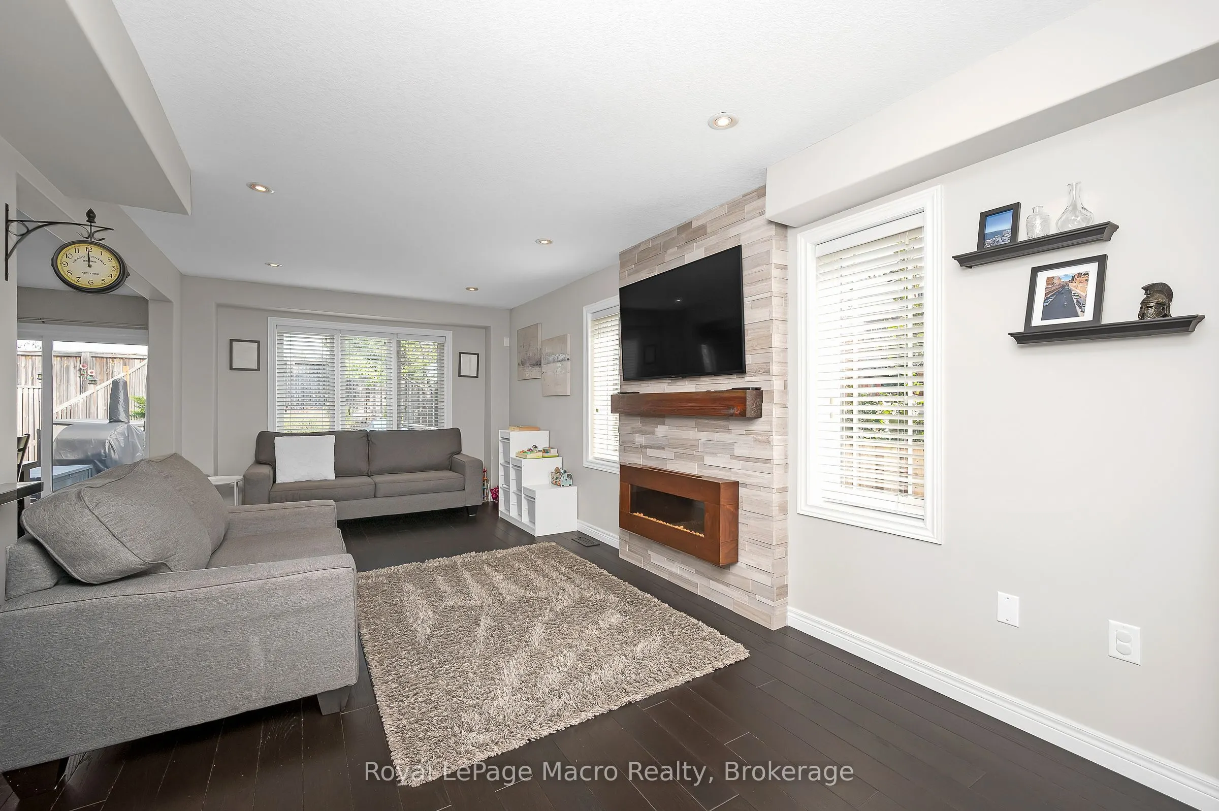 69 Escarpment Drive