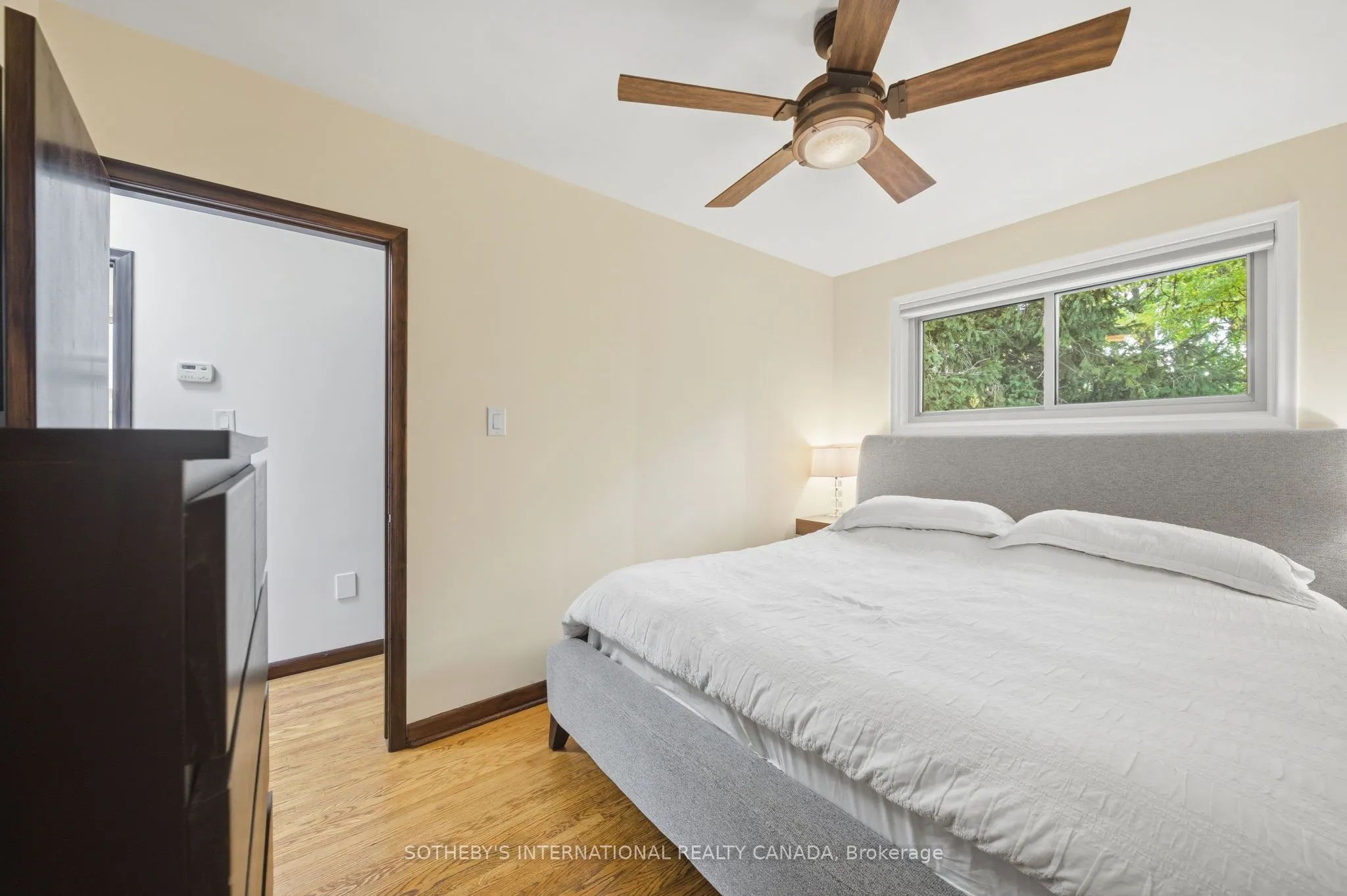 23 East 16th Street