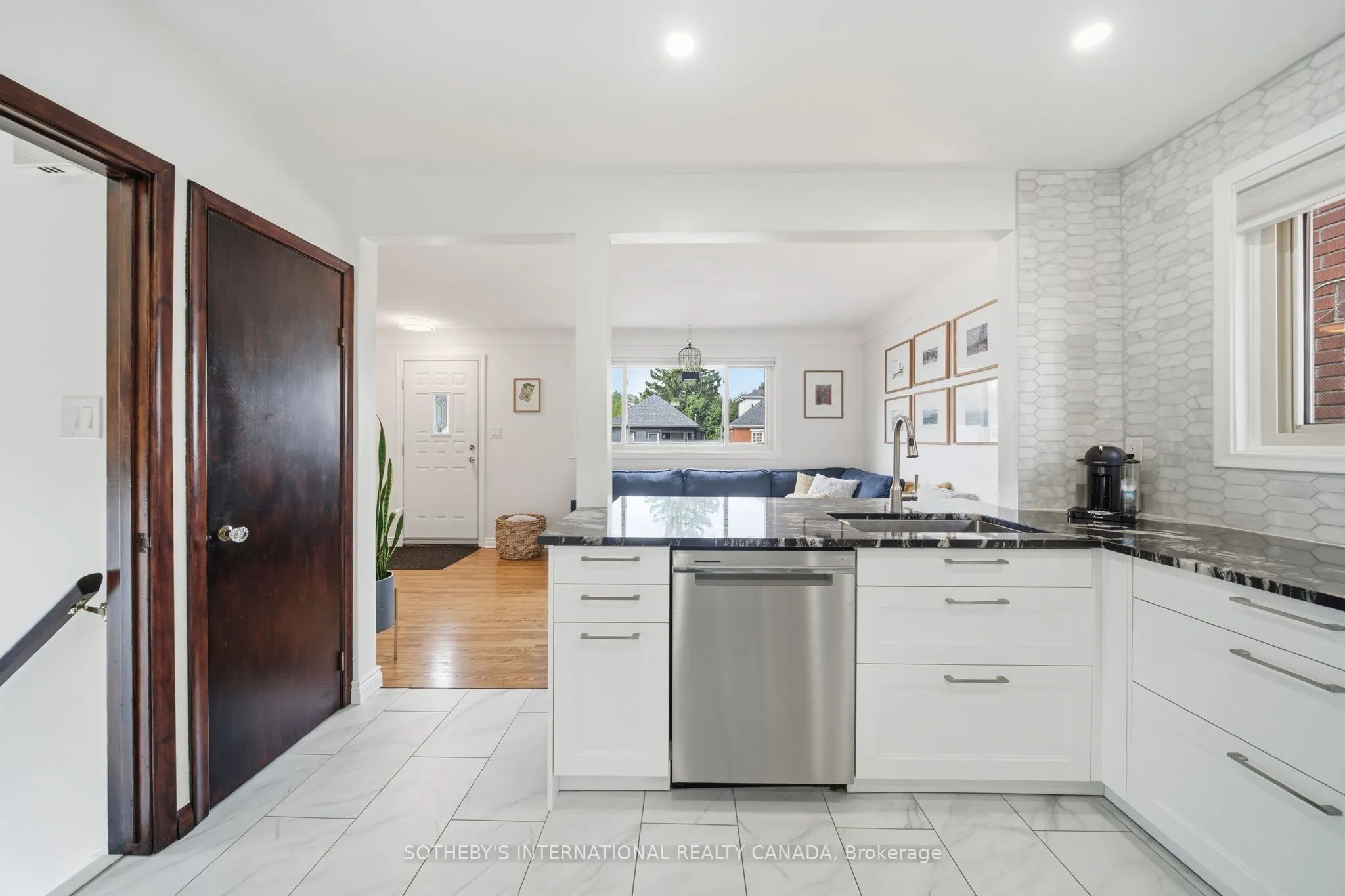 23 East 16th Street