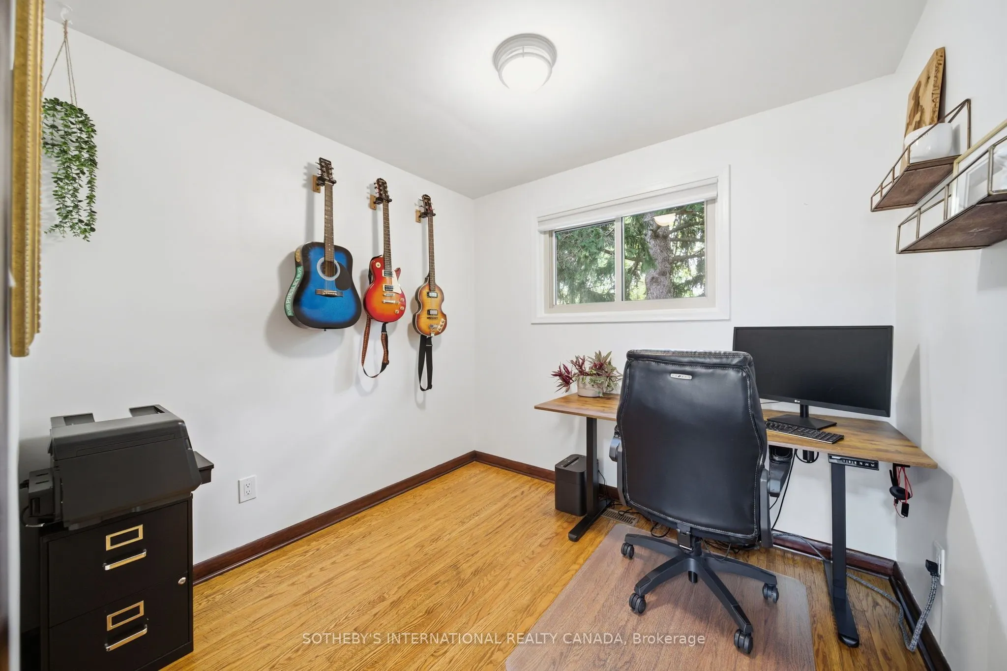 23 East 16th Street