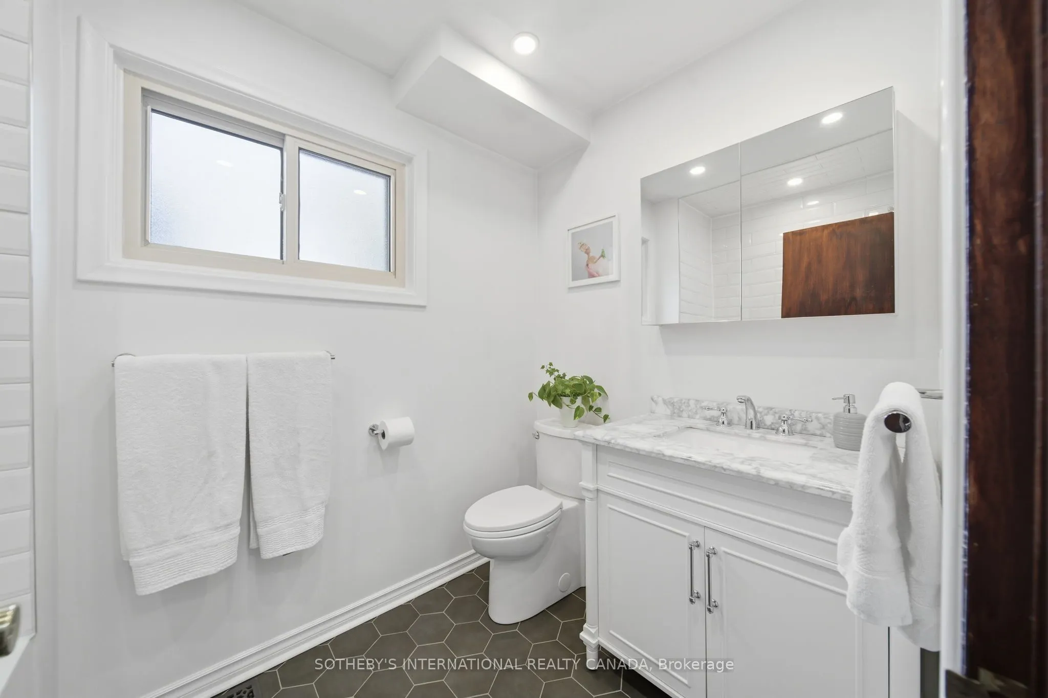 23 East 16th Street