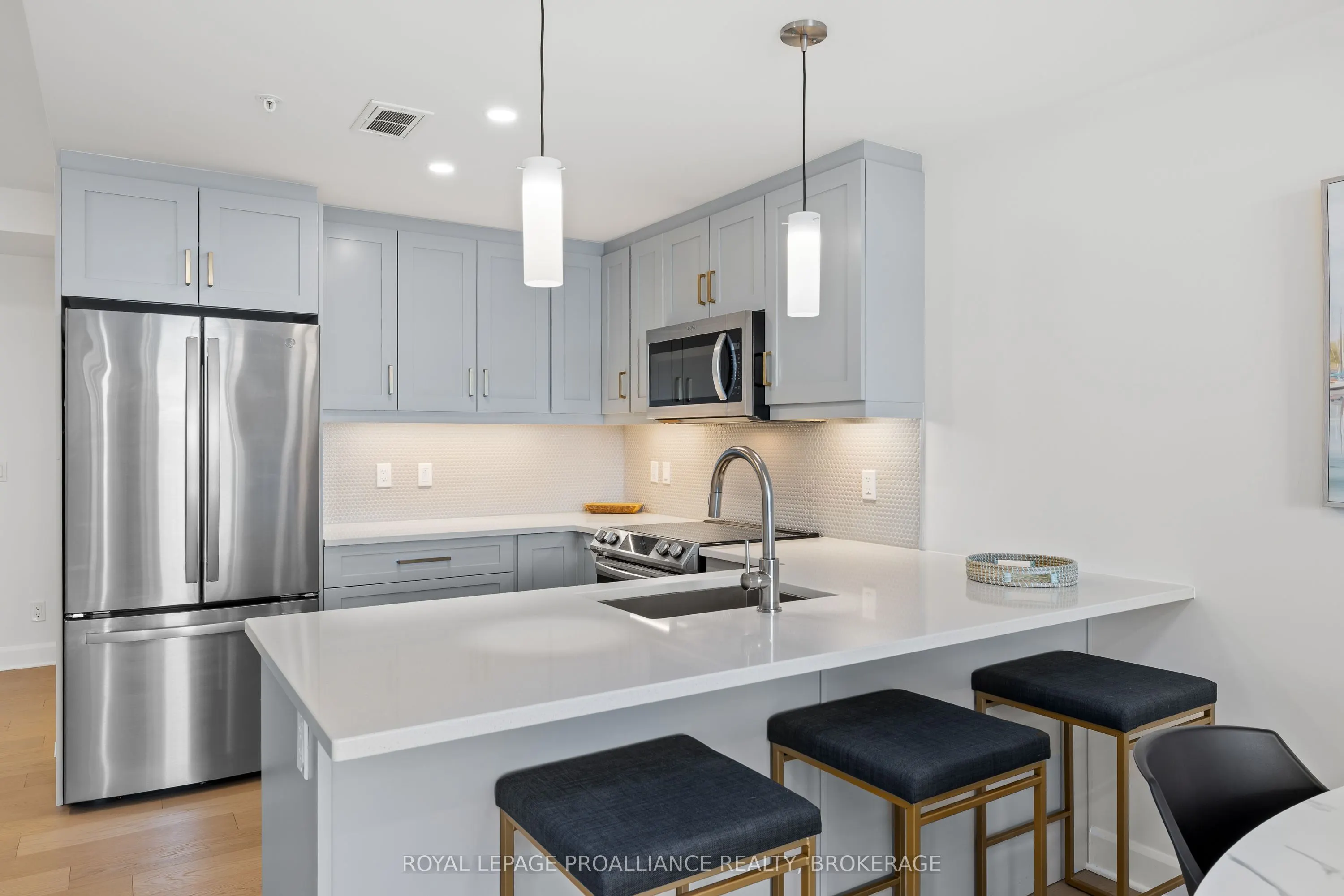 129B South Street, #418