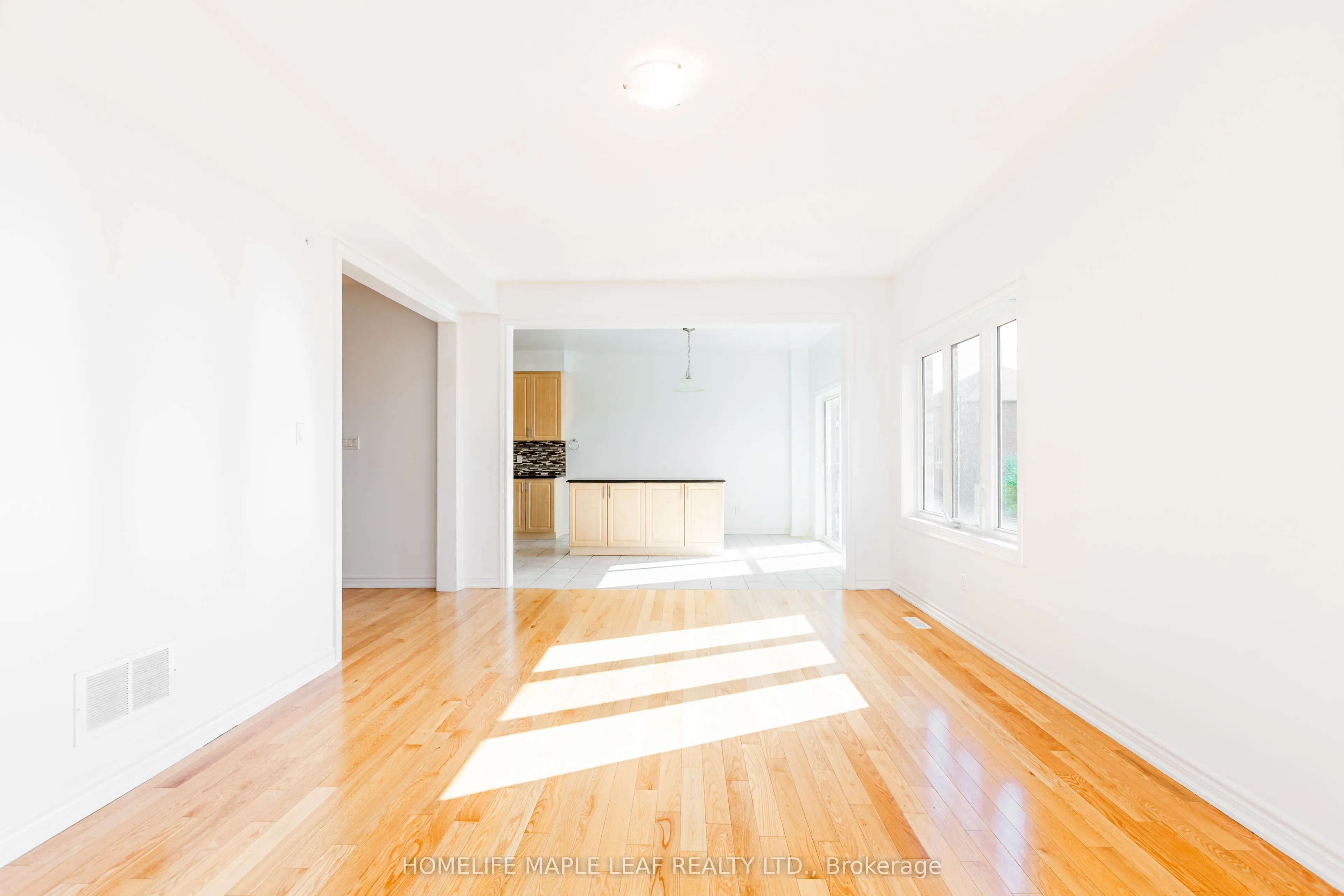 304 Hagan Street E