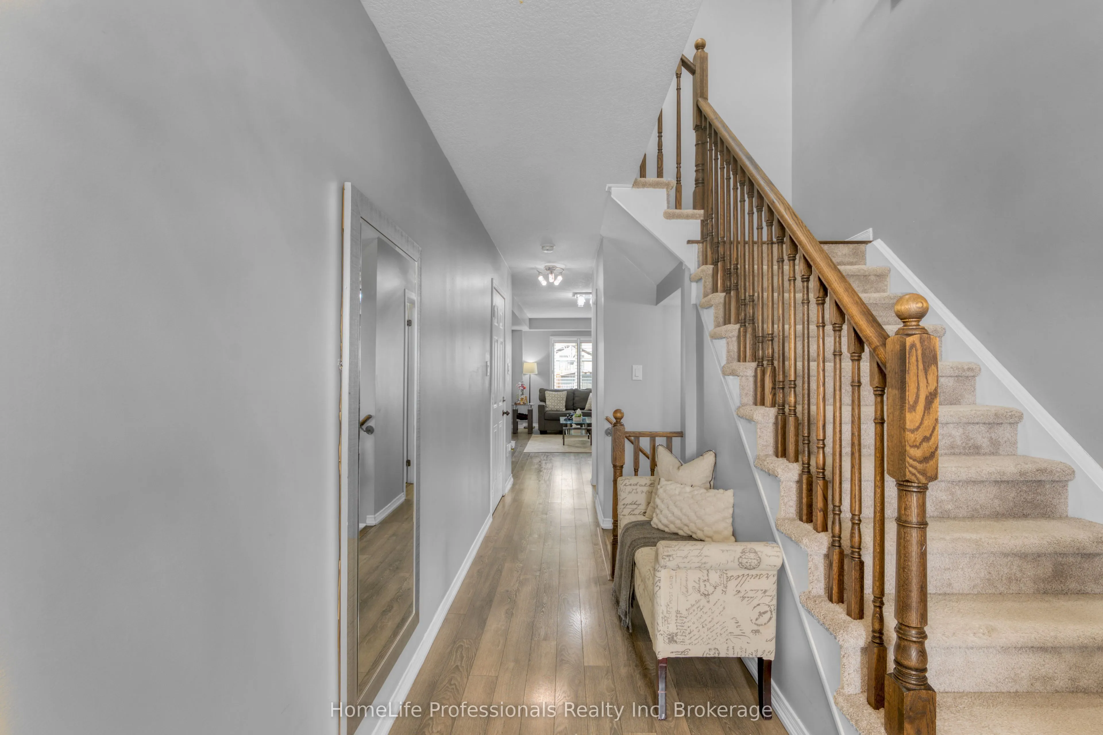 186 Whitwell Way