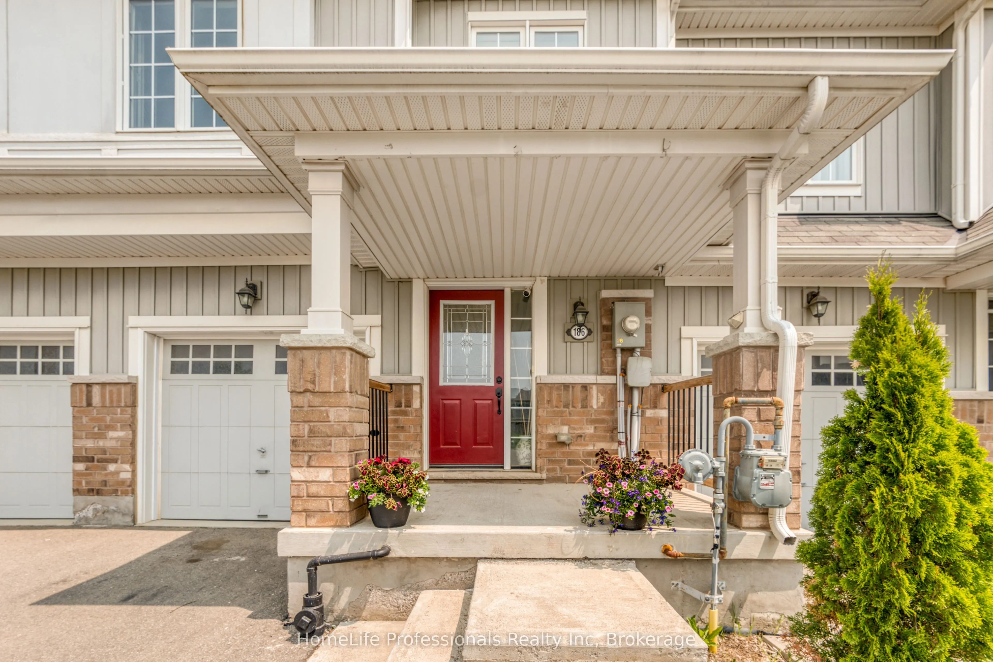 186 Whitwell Way