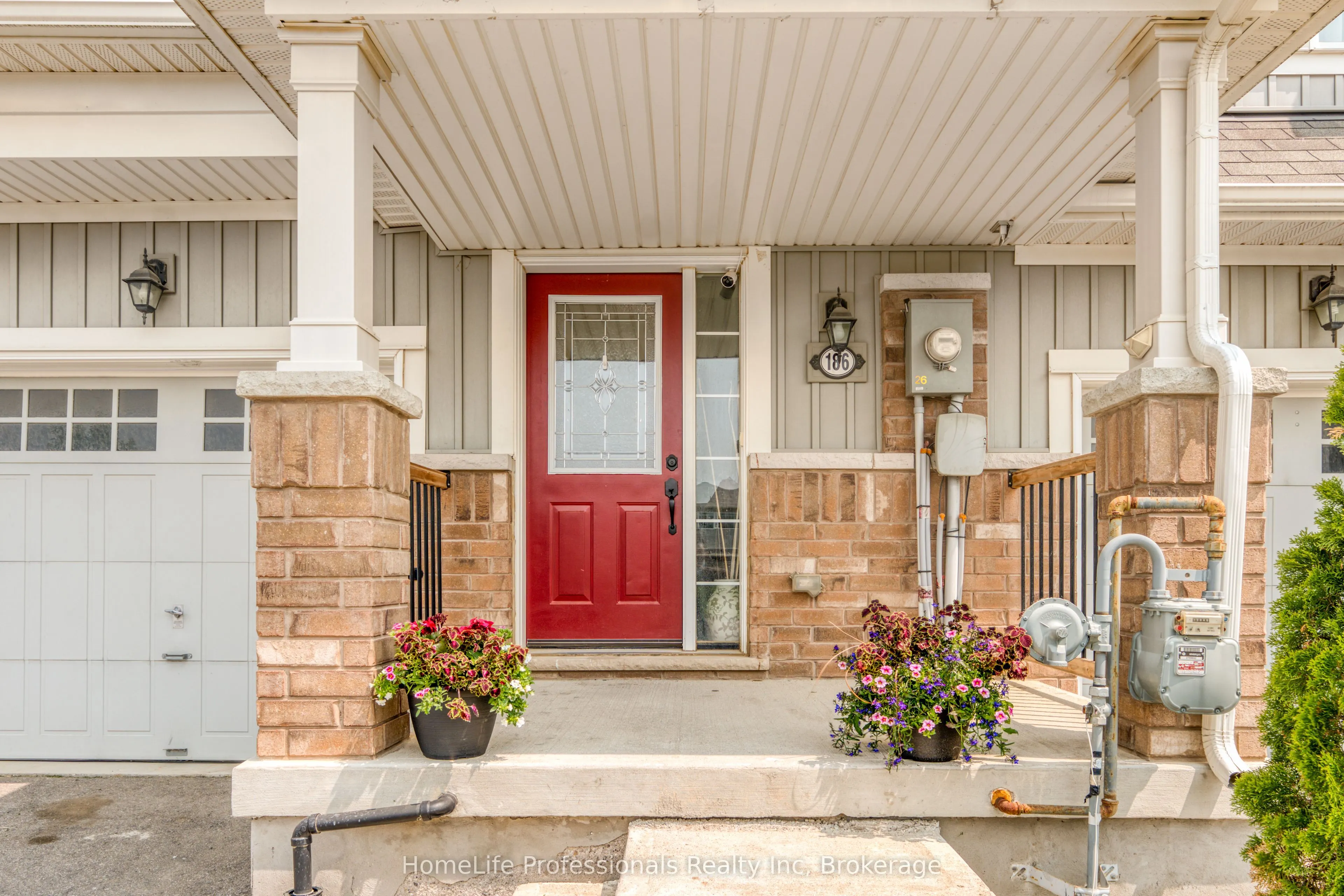 186 Whitwell Way