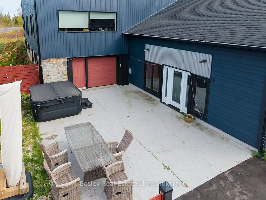 121 Old Highway 26