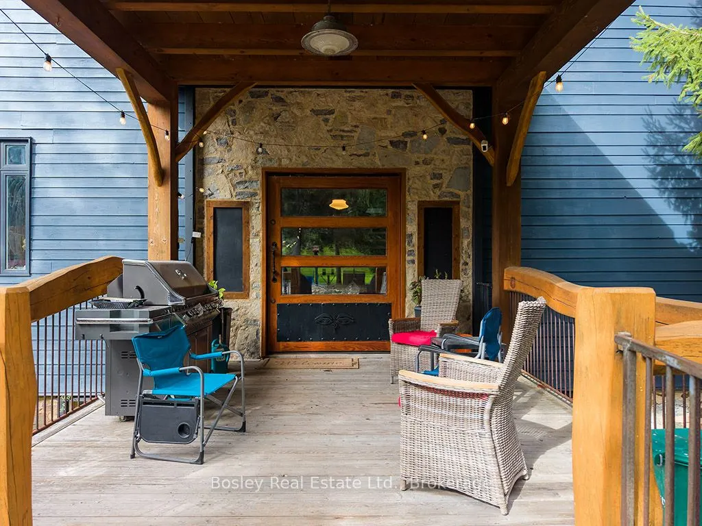 121 Old Highway 26