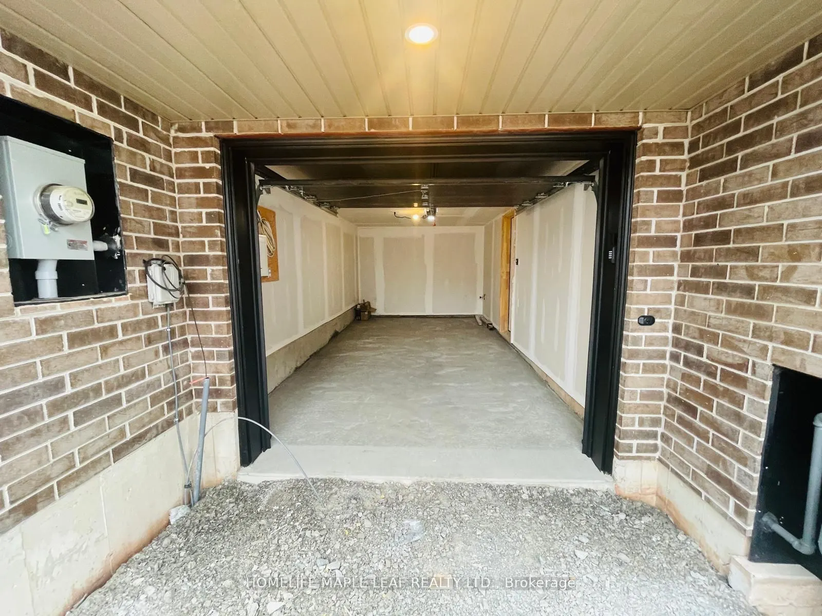 27 Roxanne Drive, #115